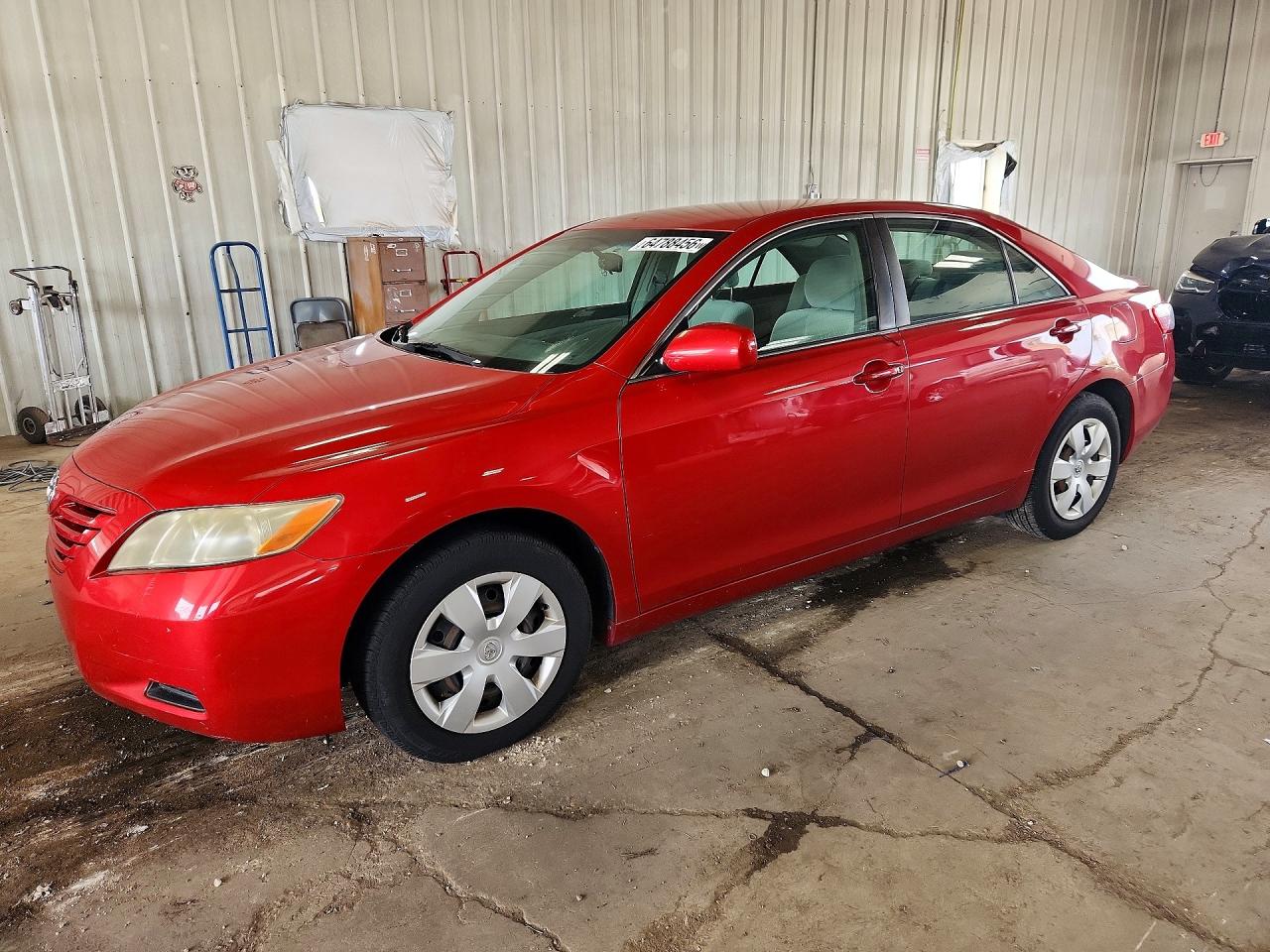 2009 Toyota Camry Le Red vin: 4T4BE46K59R135475