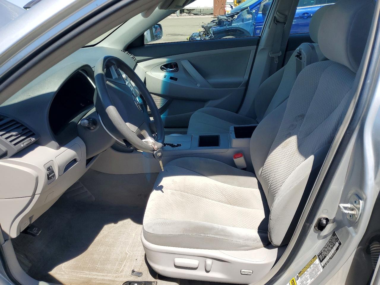 2007 Toyota Camry Le Silver vin: 4T4BE46K67R001779