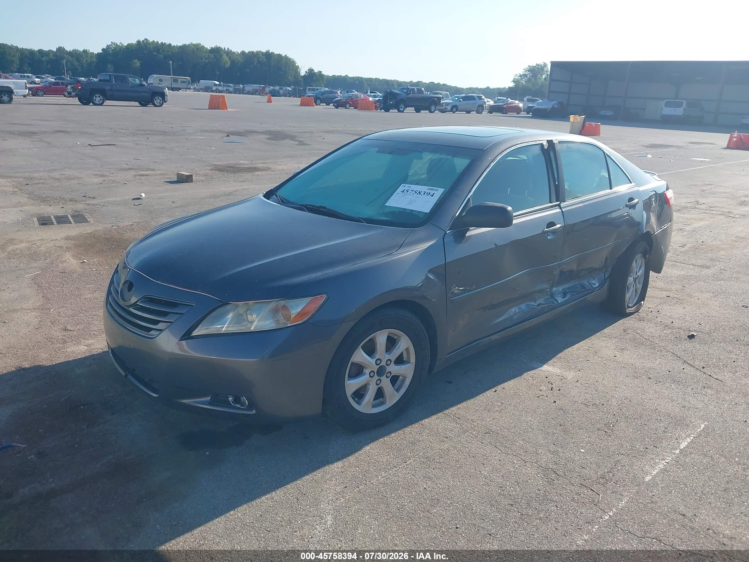 2007 Toyota Camry Le Серый vin: 4T4BE46K67R001832