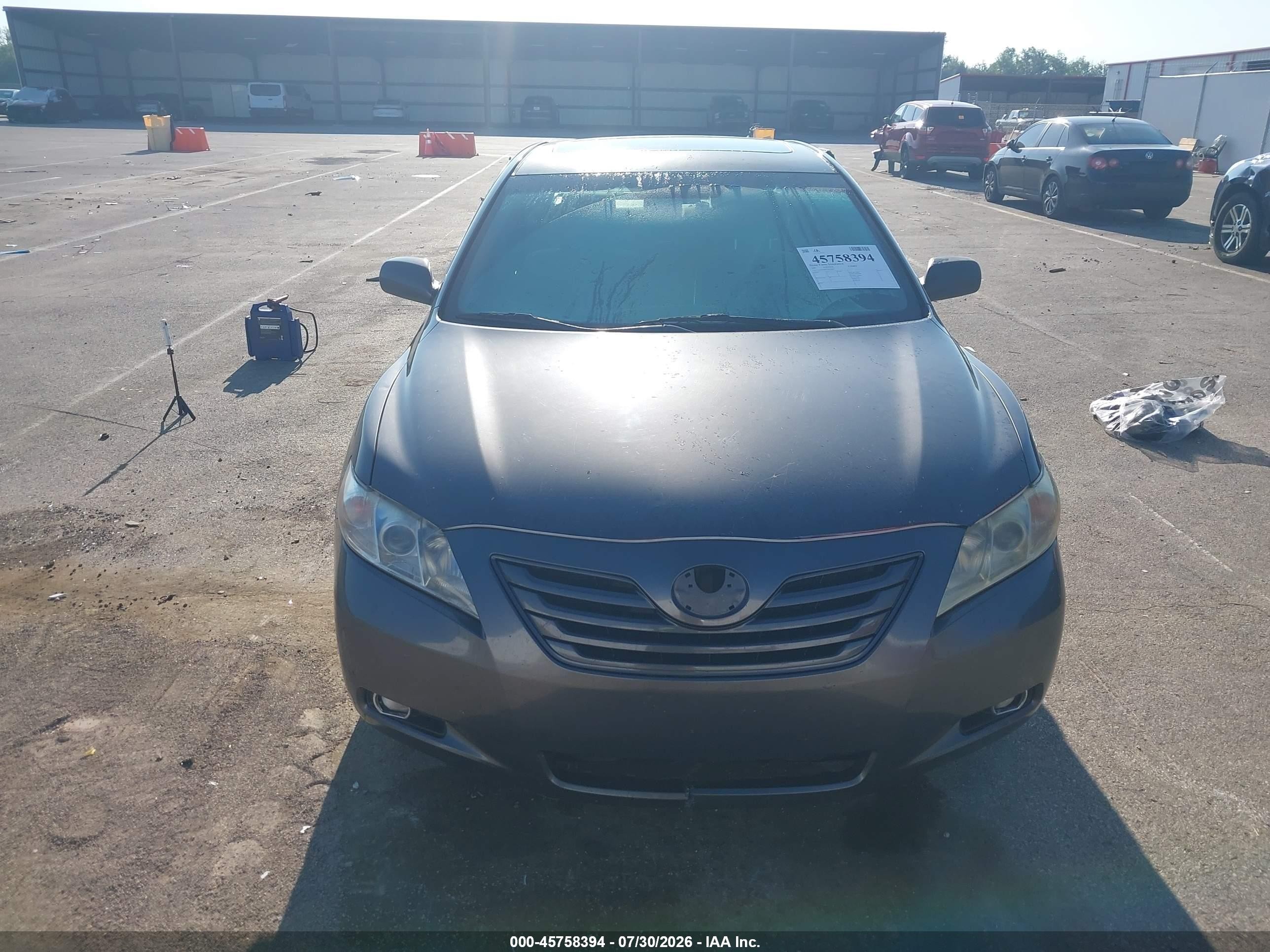 2007 Toyota Camry Le Серый vin: 4T4BE46K67R001832