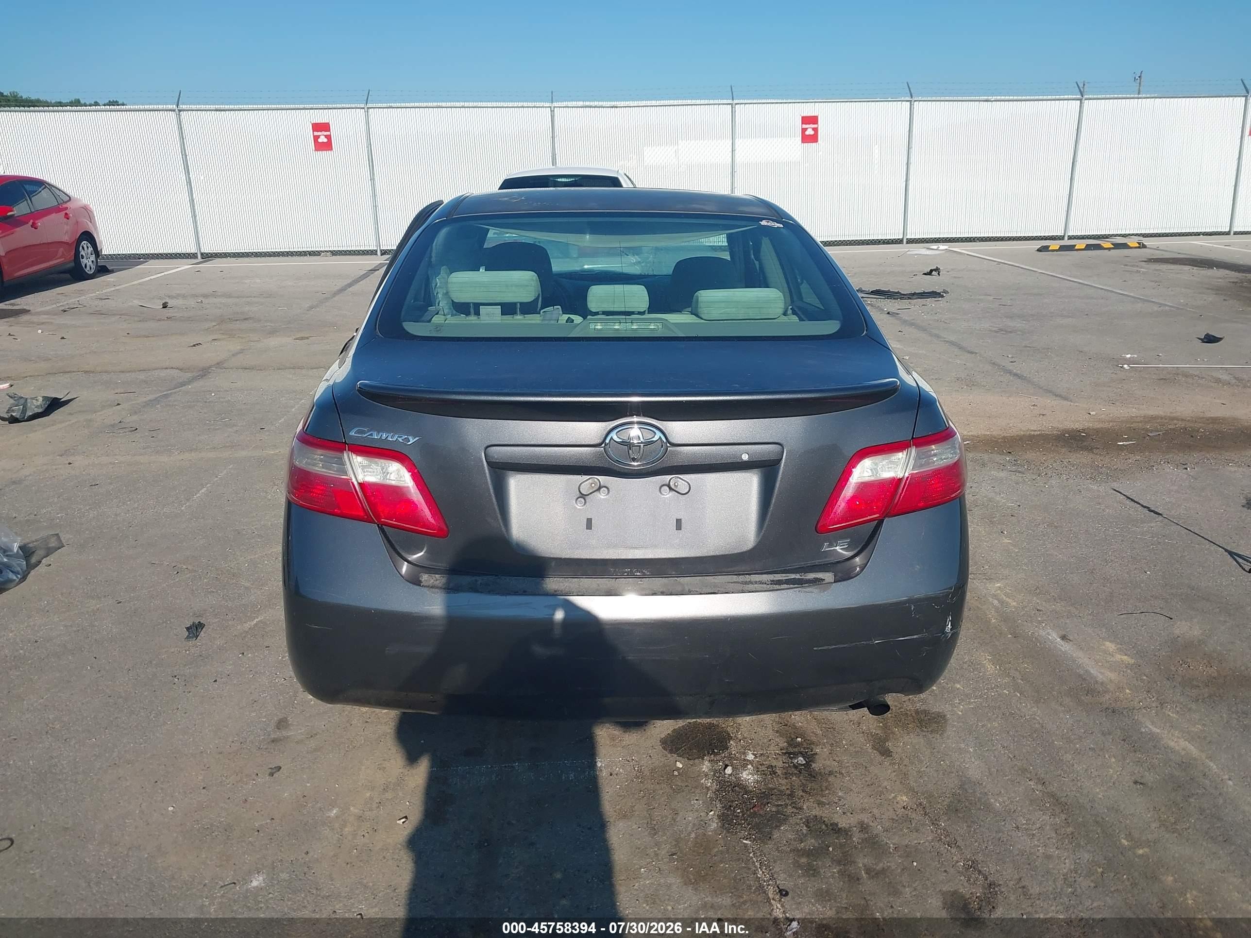 2007 Toyota Camry Le Серый vin: 4T4BE46K67R001832