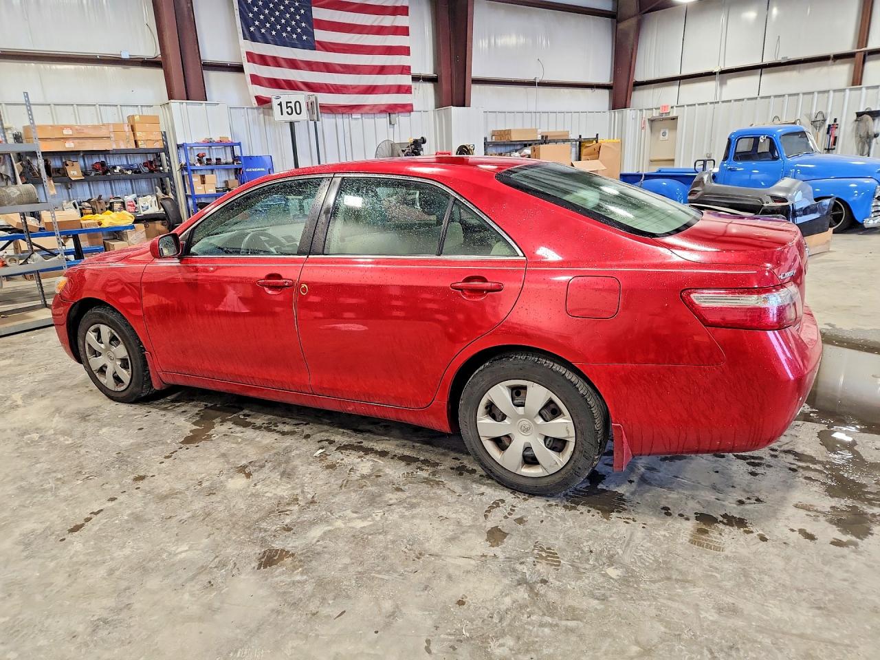 2008 Toyota Camry Le Red vin: 4T4BE46K68R015893