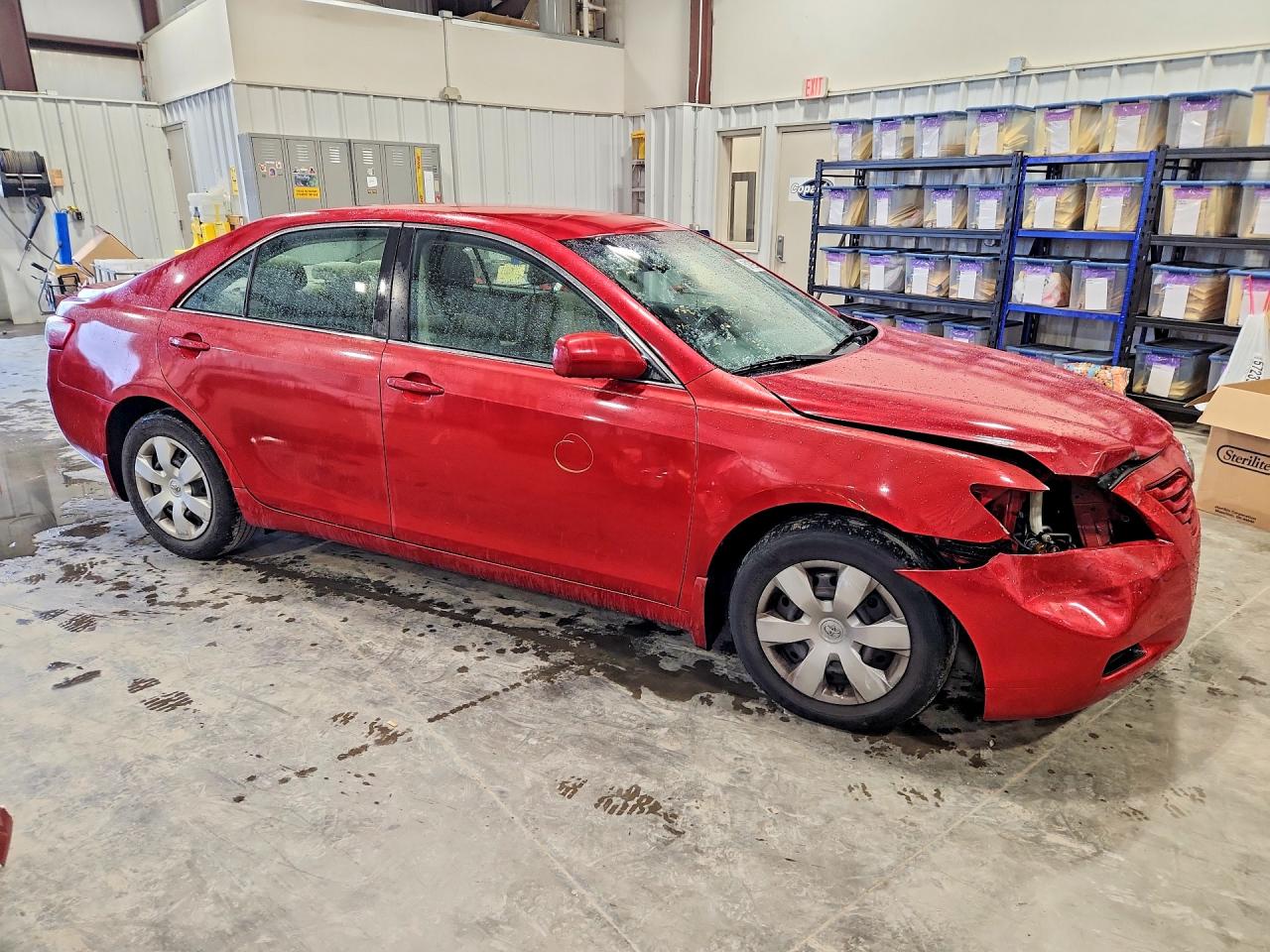 2008 Toyota Camry Le Red vin: 4T4BE46K68R015893