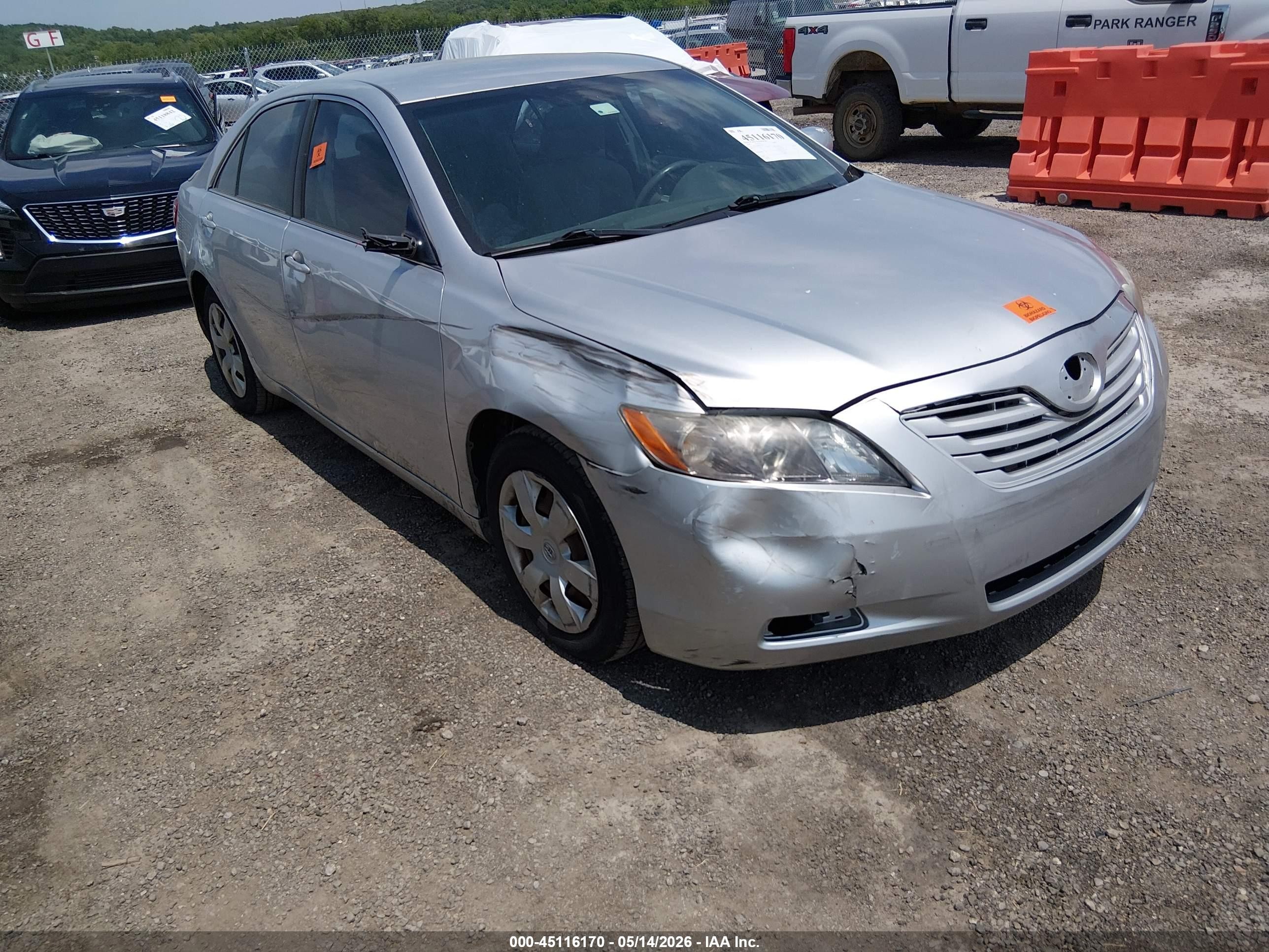 2008 Toyota Camry Le Silver vin: 4T4BE46K68R018213