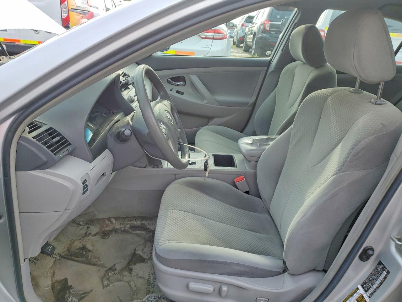 2008 Toyota Camry Le Серебряный vin: 4T4BE46K68R032502