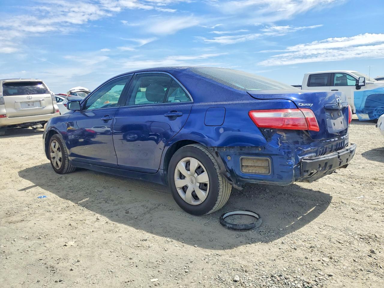 2008 Toyota Camry Le Blue vin: 4T4BE46K68R037652