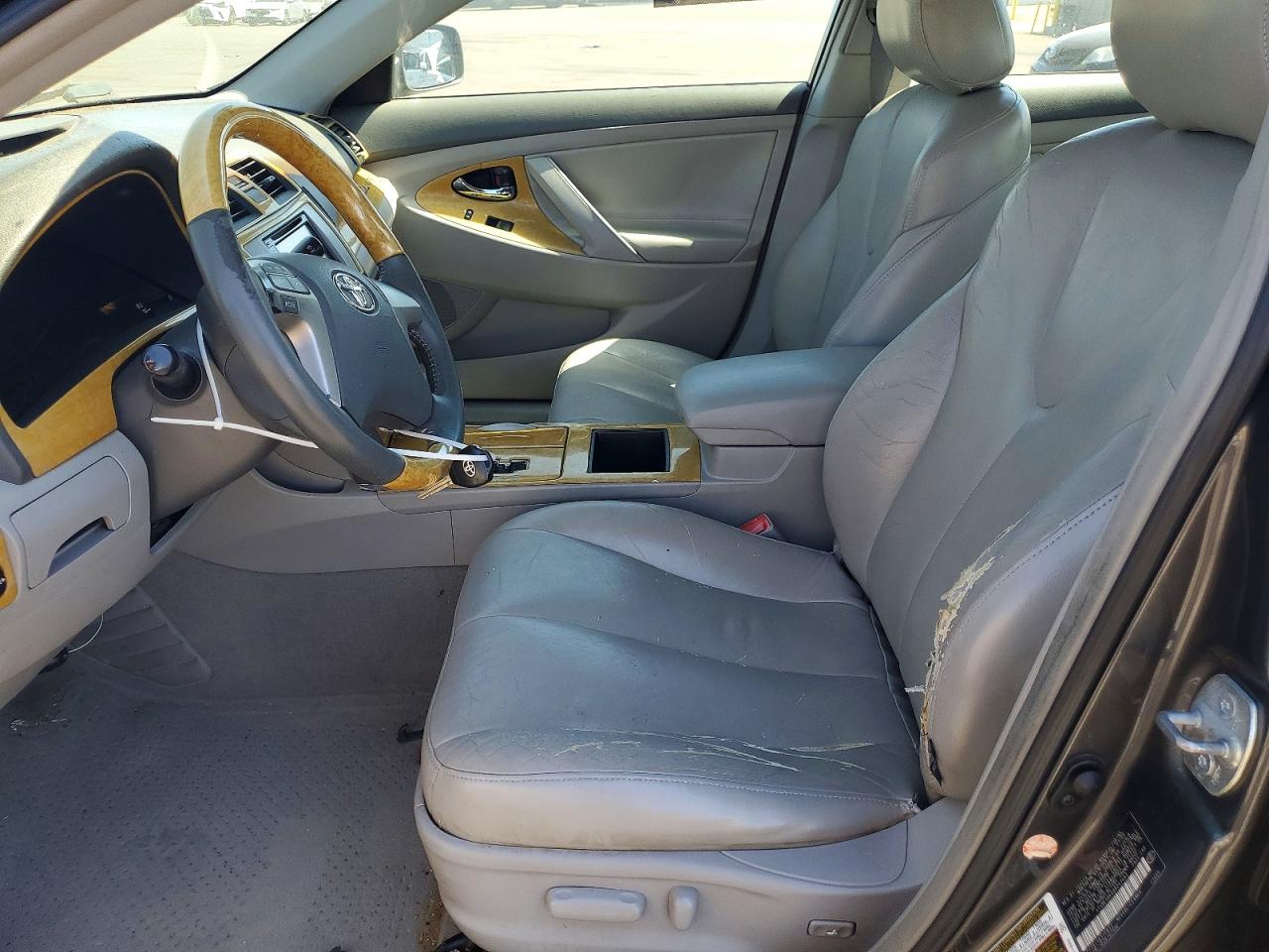 2008 Toyota Camry Le Gray vin: 4T4BE46K68R043483