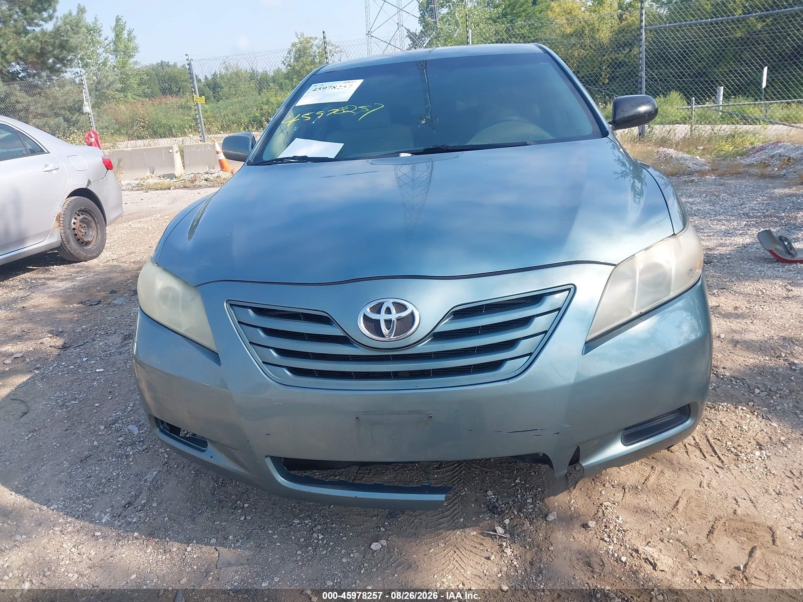 2009 Toyota Camry Le Gray vin: 4T4BE46K69R054842