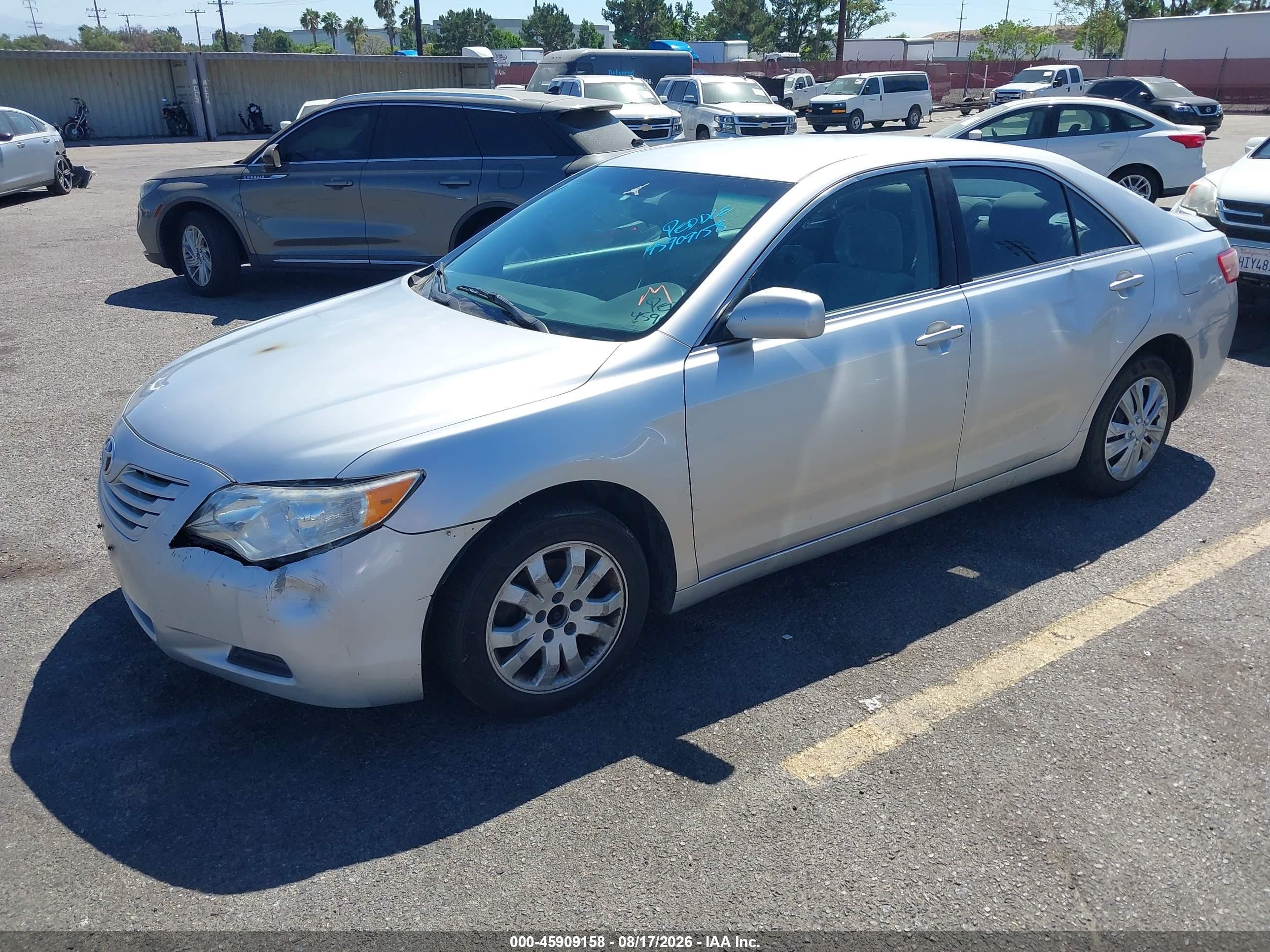 2009 Toyota Camry Le Silver vin: 4T4BE46K69R070443
