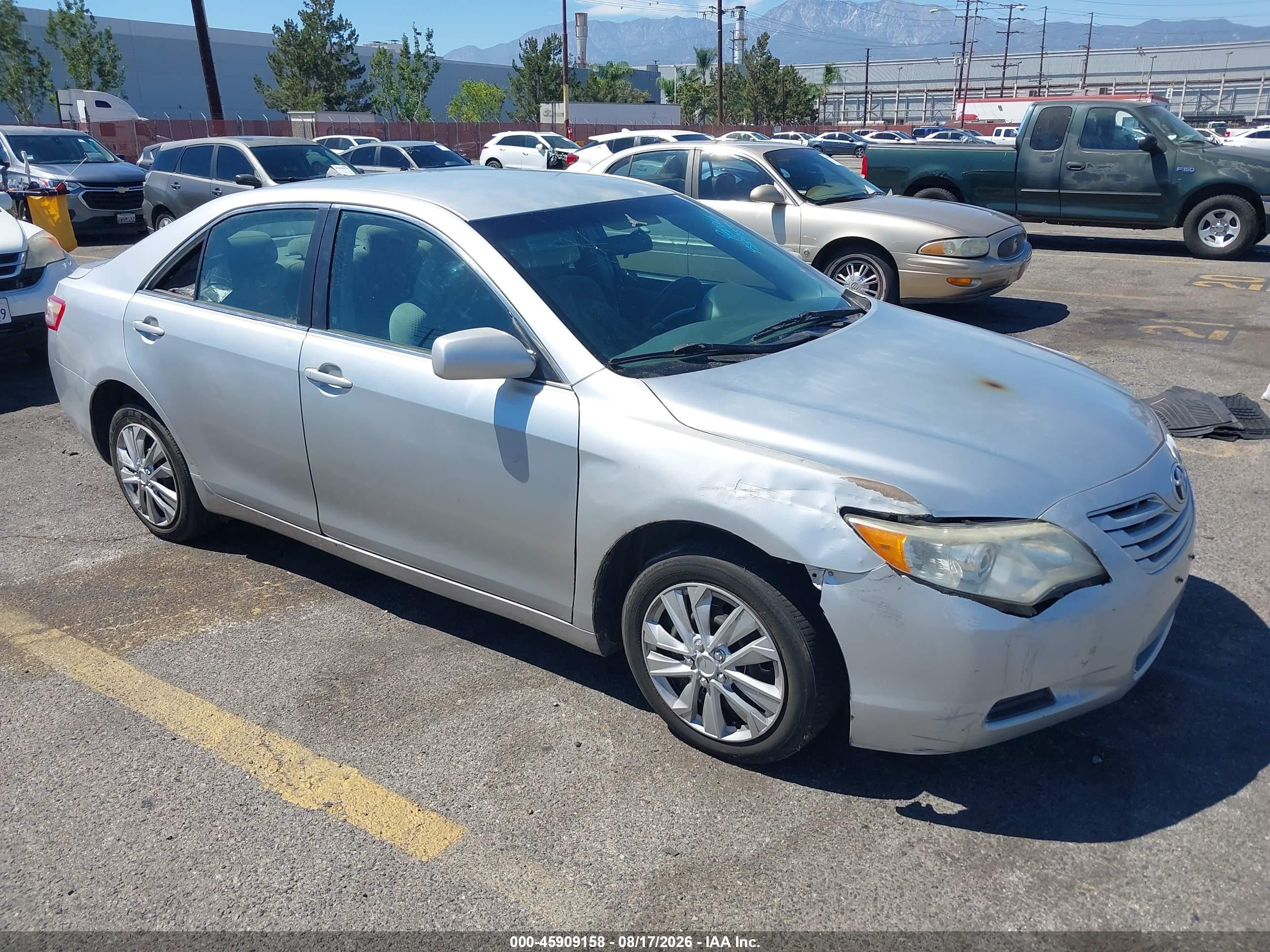 2009 Toyota Camry Le Silver vin: 4T4BE46K69R070443