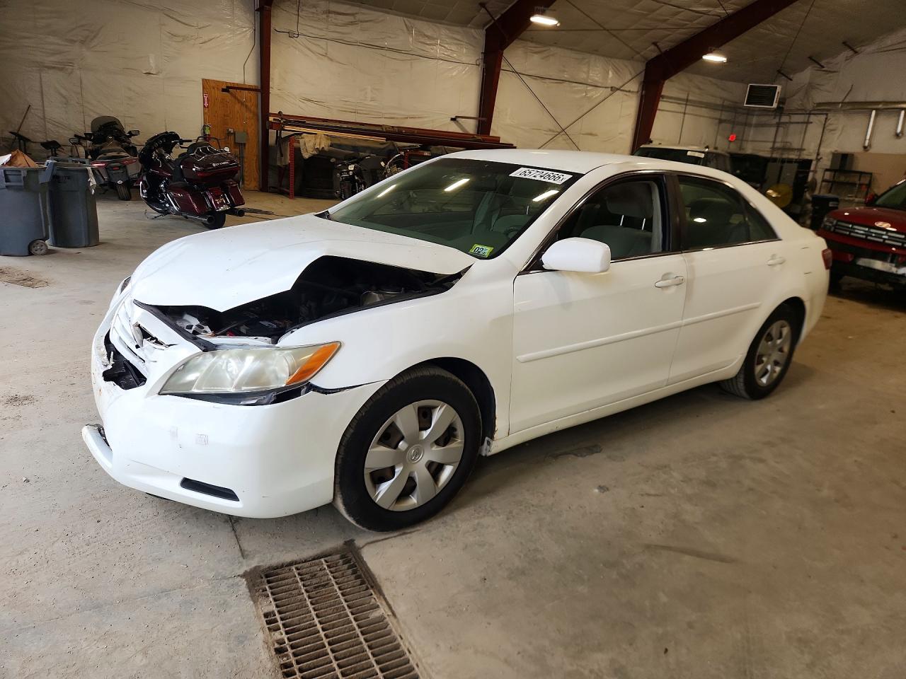 2009 Toyota Camry Le White vin: 4T4BE46K69R074685