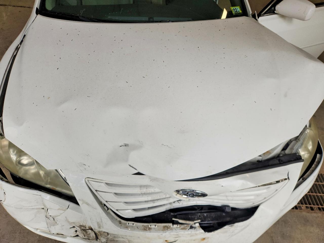 2009 Toyota Camry Le White vin: 4T4BE46K69R074685