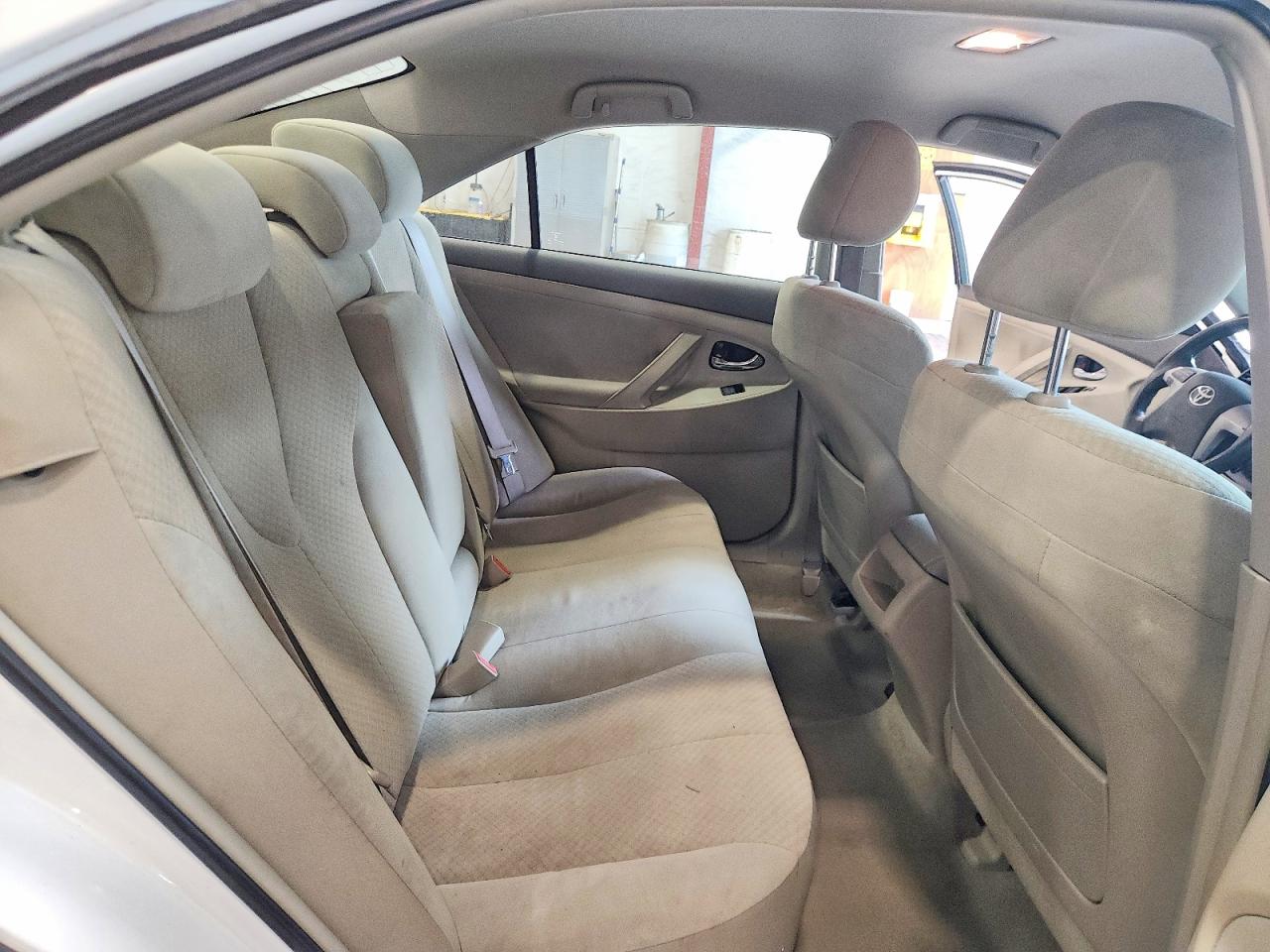 2009 Toyota Camry Le White vin: 4T4BE46K69R074685