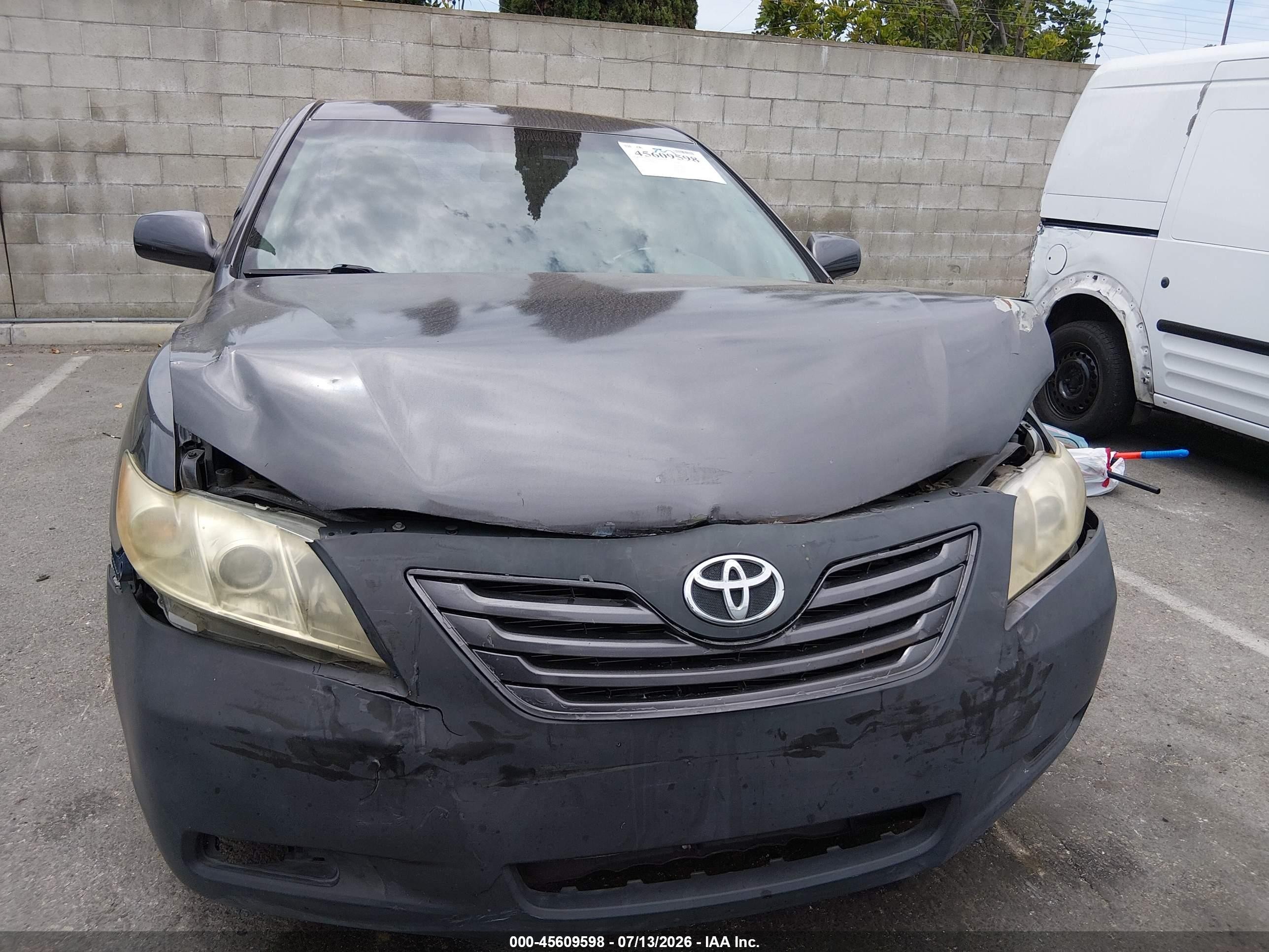 2009 Toyota Camry Le Gray vin: 4T4BE46K69R089056