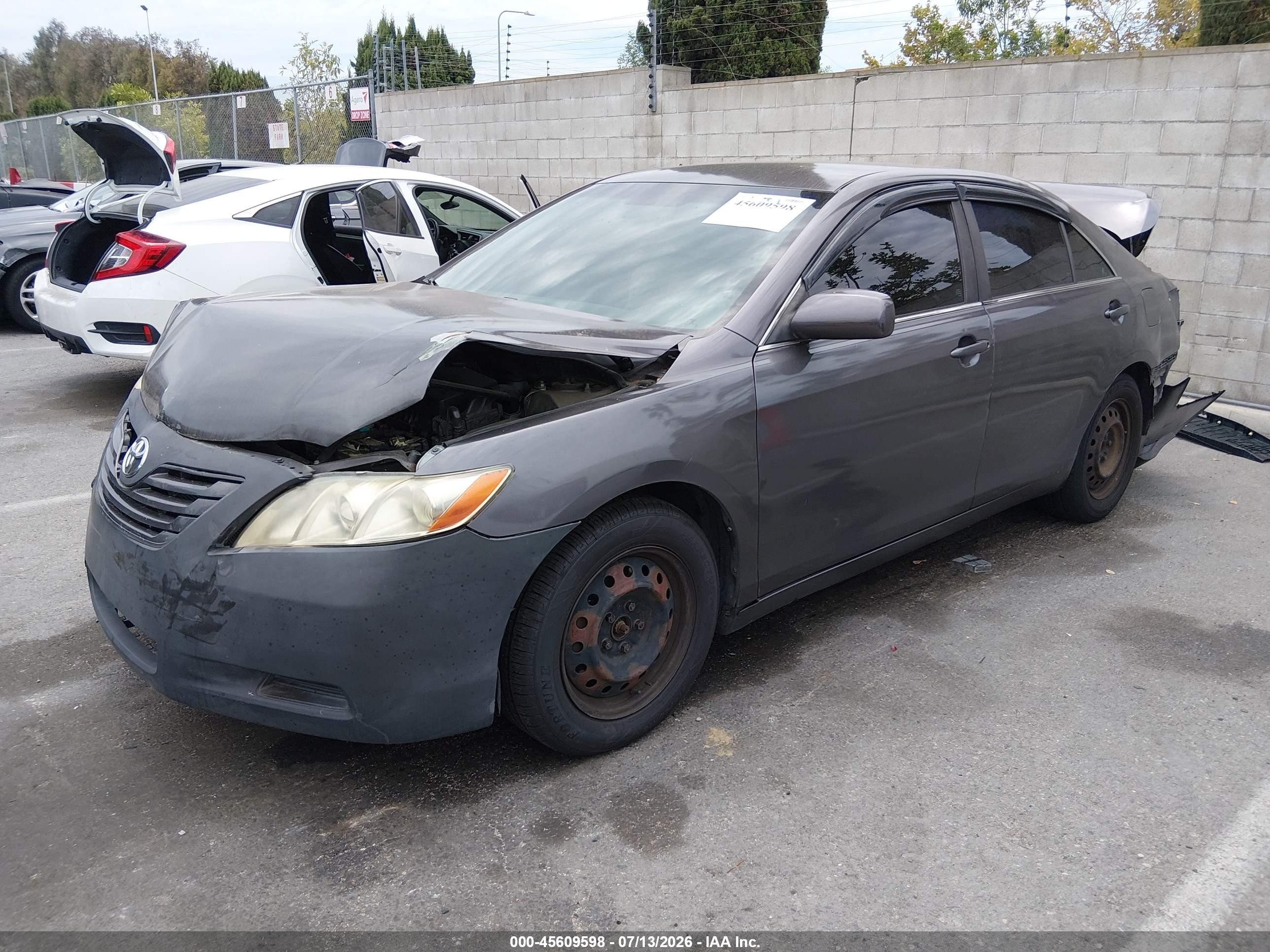 2009 Toyota Camry Le Gray vin: 4T4BE46K69R089056