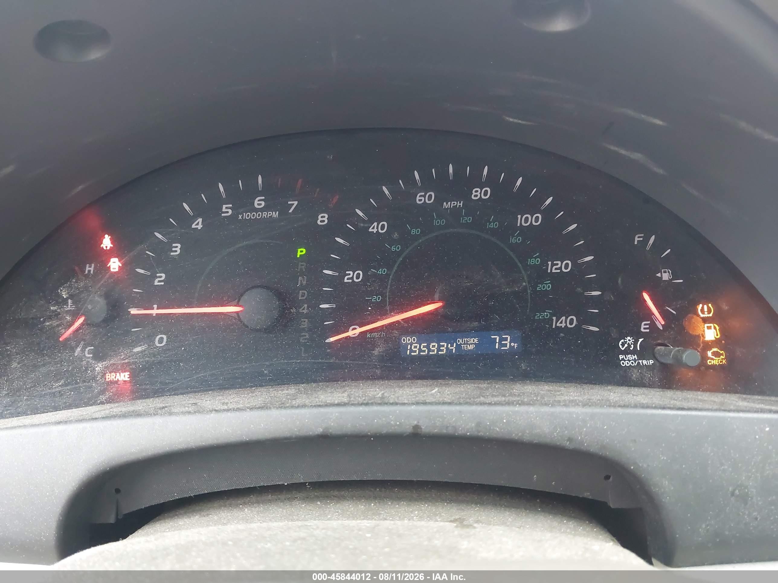 2009 Toyota Camry Le Red vin: 4T4BE46K69R090899