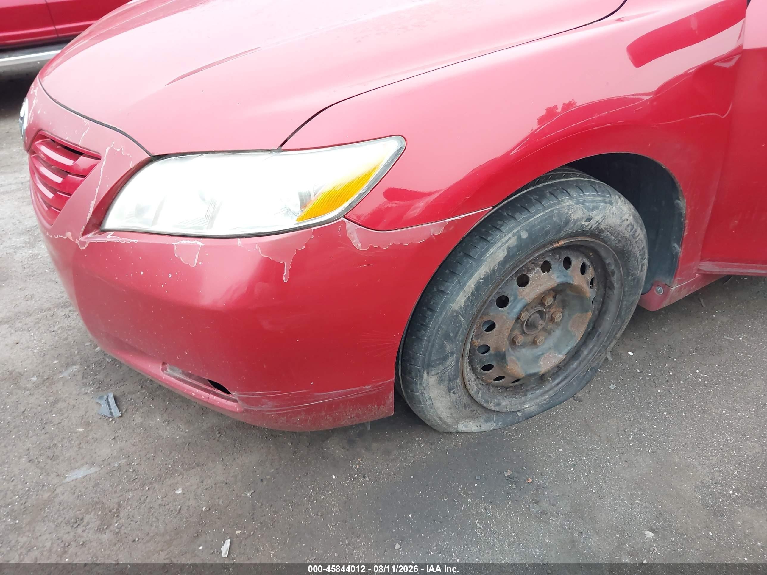 2009 Toyota Camry Le Red vin: 4T4BE46K69R090899