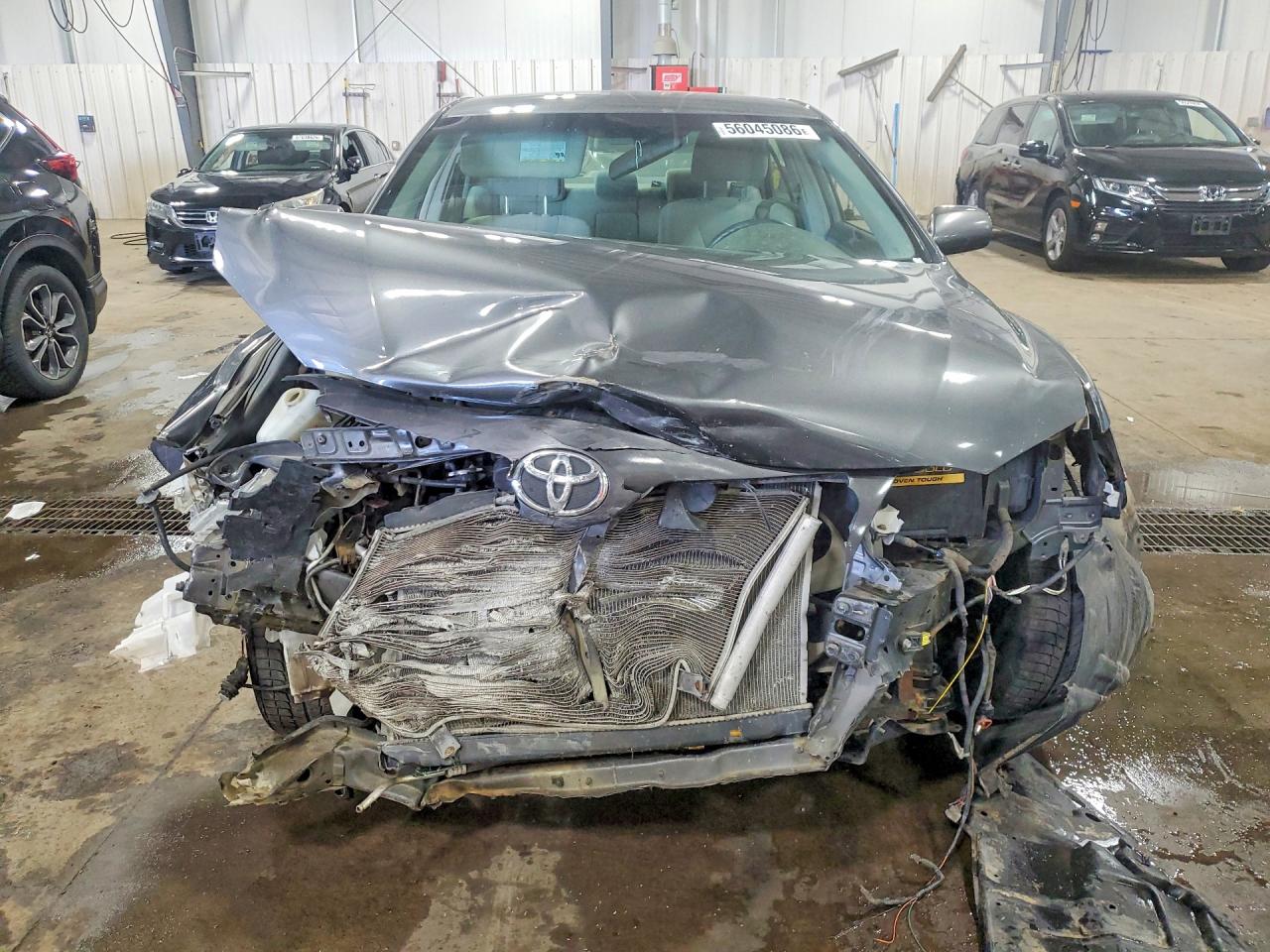 2009 Toyota Camry Le Gray vin: 4T4BE46K69R094998