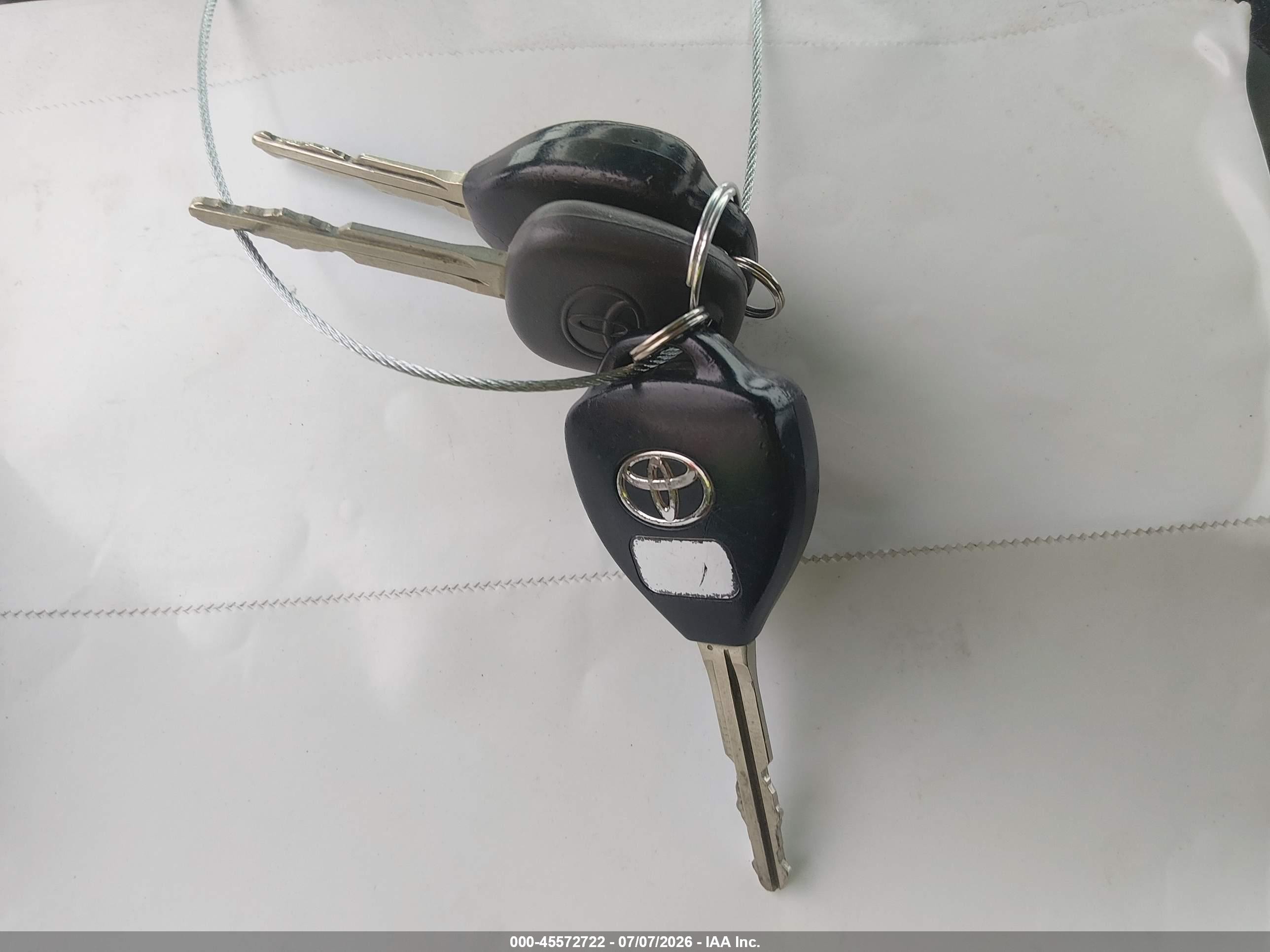 2009 Toyota Camry Le Gray vin: 4T4BE46K69R098923