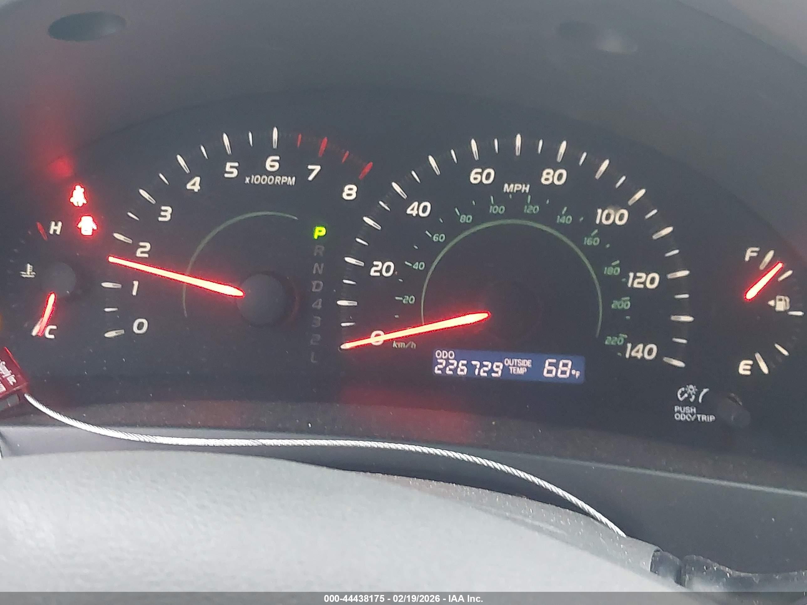 2009 Toyota Camry   White vin: 4T4BE46K69R112769