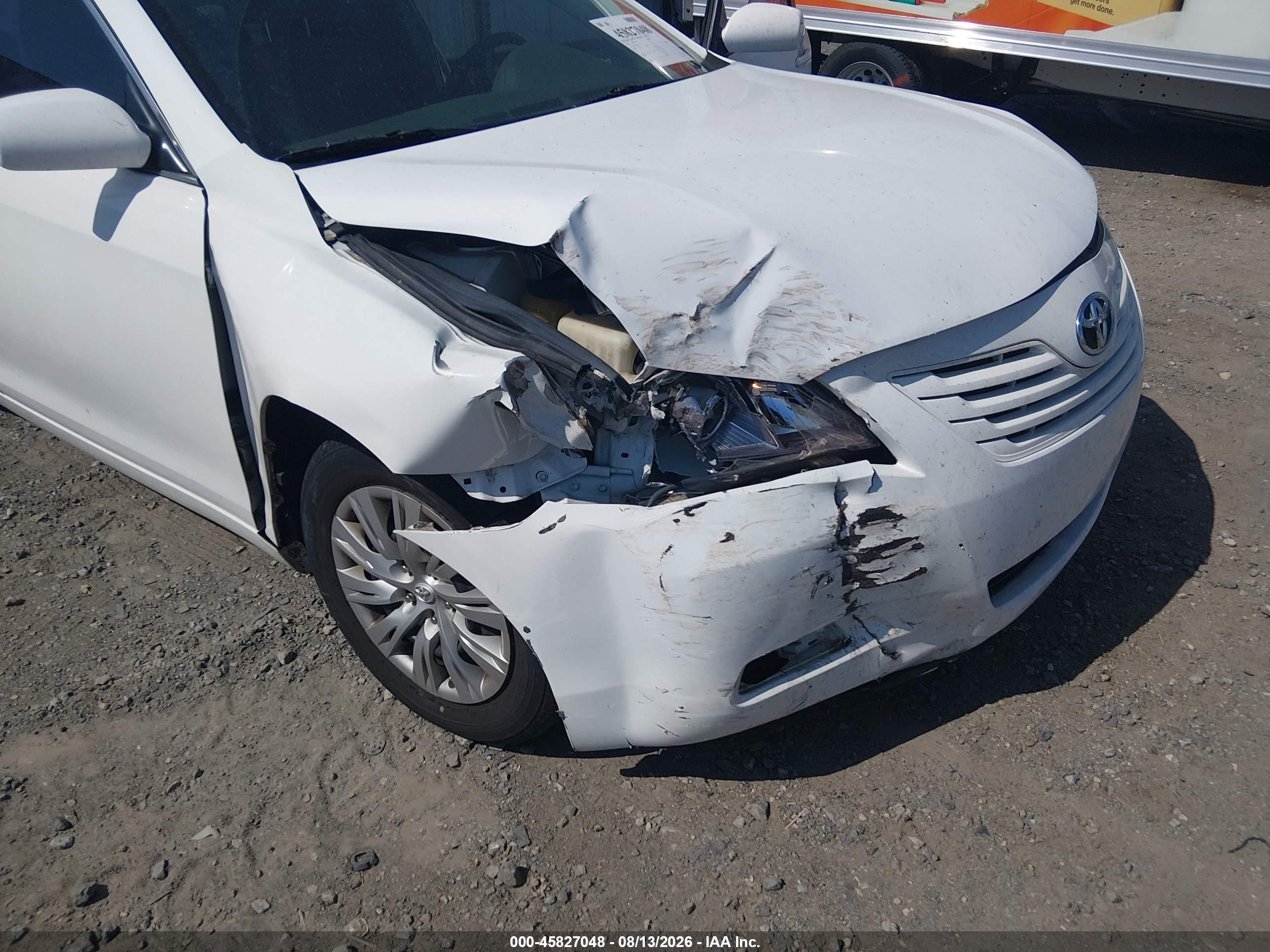2009 Toyota Camry Le White vin: 4T4BE46K69R135758