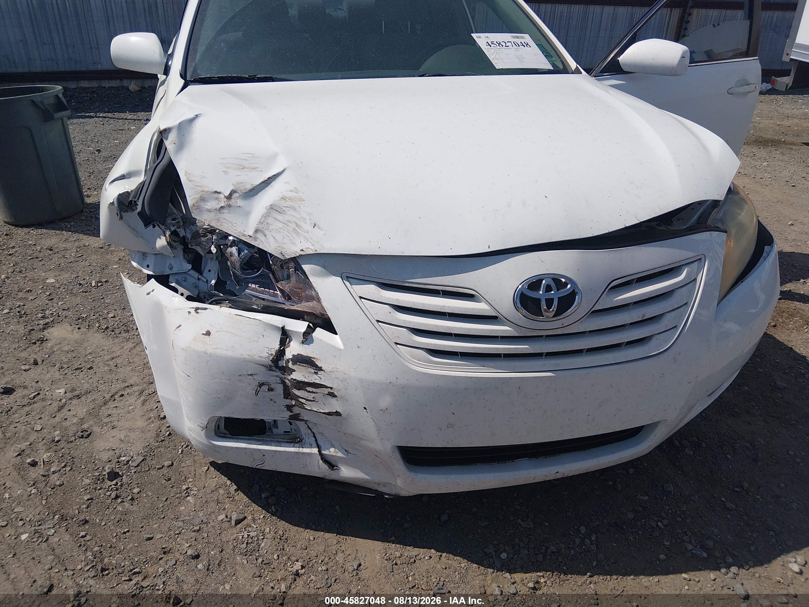 2009 Toyota Camry Le White vin: 4T4BE46K69R135758