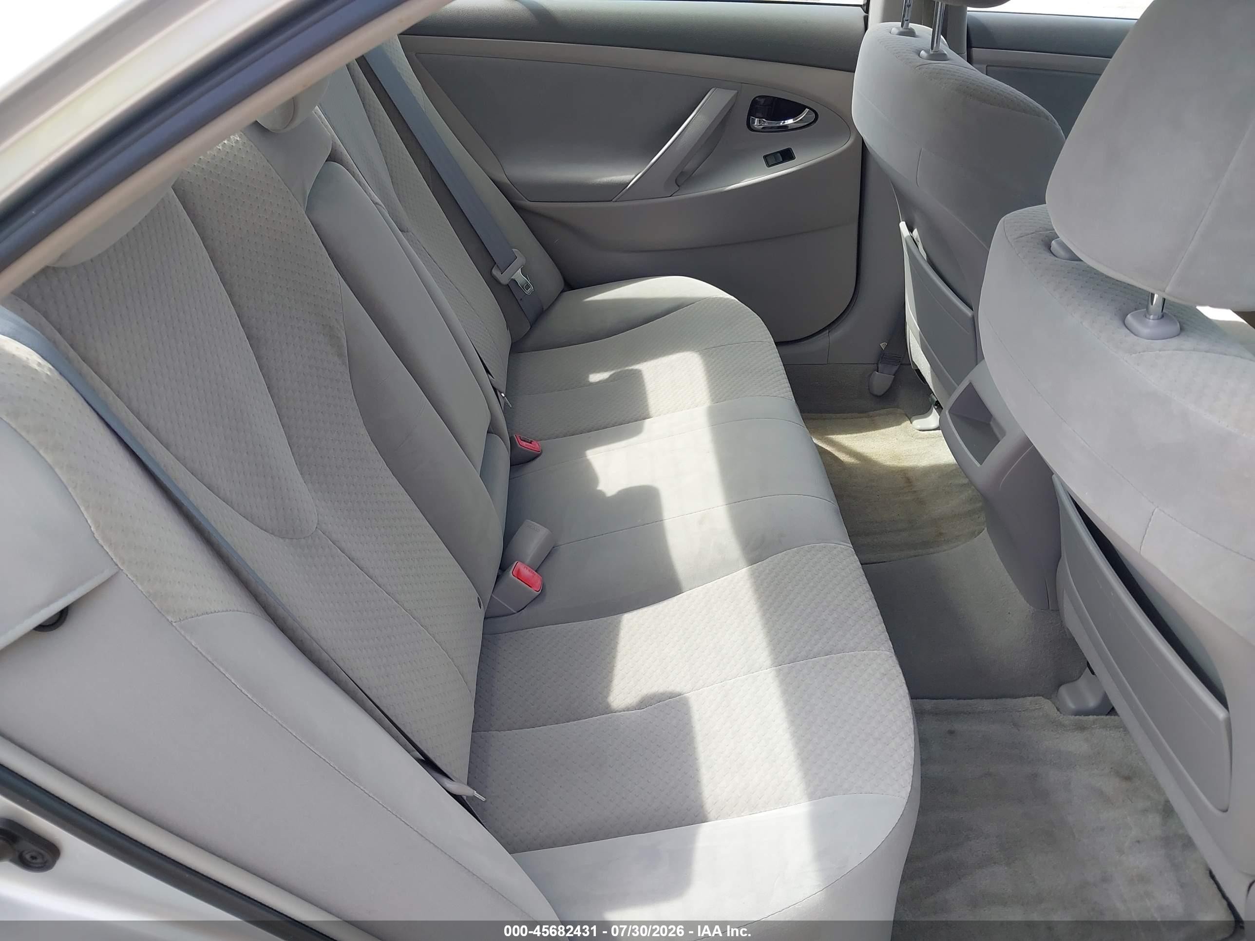 2007 Toyota Camry Le Gray vin: 4T4BE46K77R001791