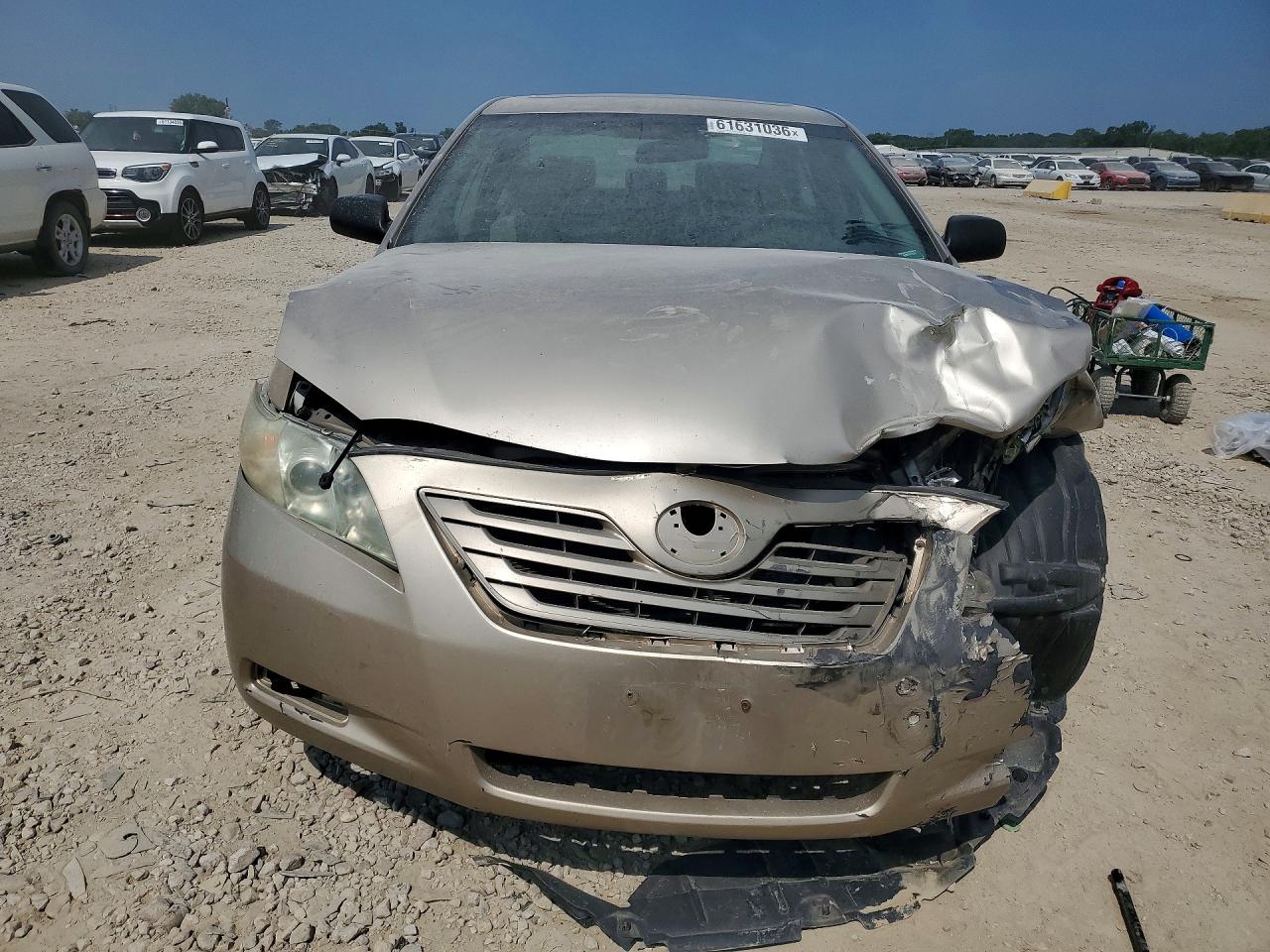 2007 Toyota Camry Le Желто-коричневый vin: 4T4BE46K77R002228