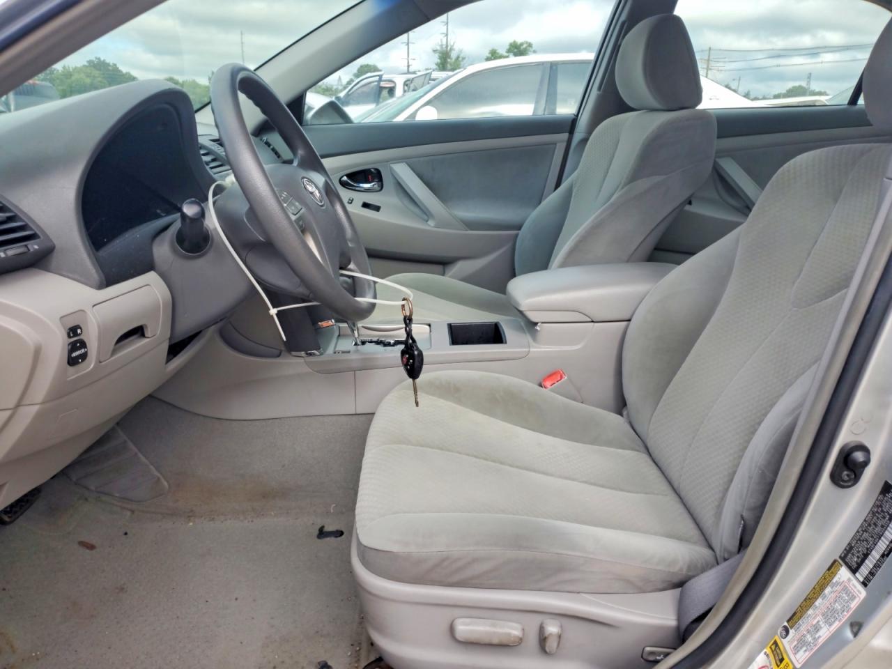 2007 Toyota Camry Le Silver vin: 4T4BE46K77R004559
