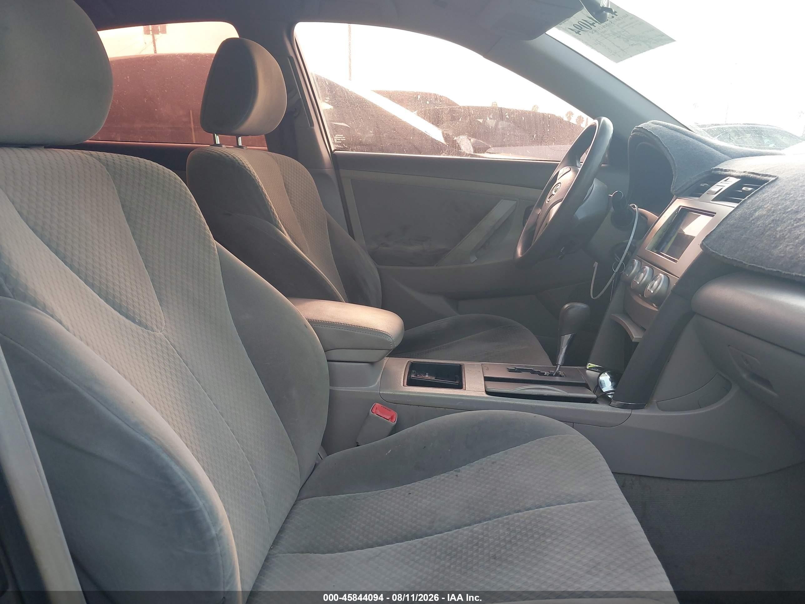 2008 Toyota Camry Le Серый vin: 4T4BE46K78R043458