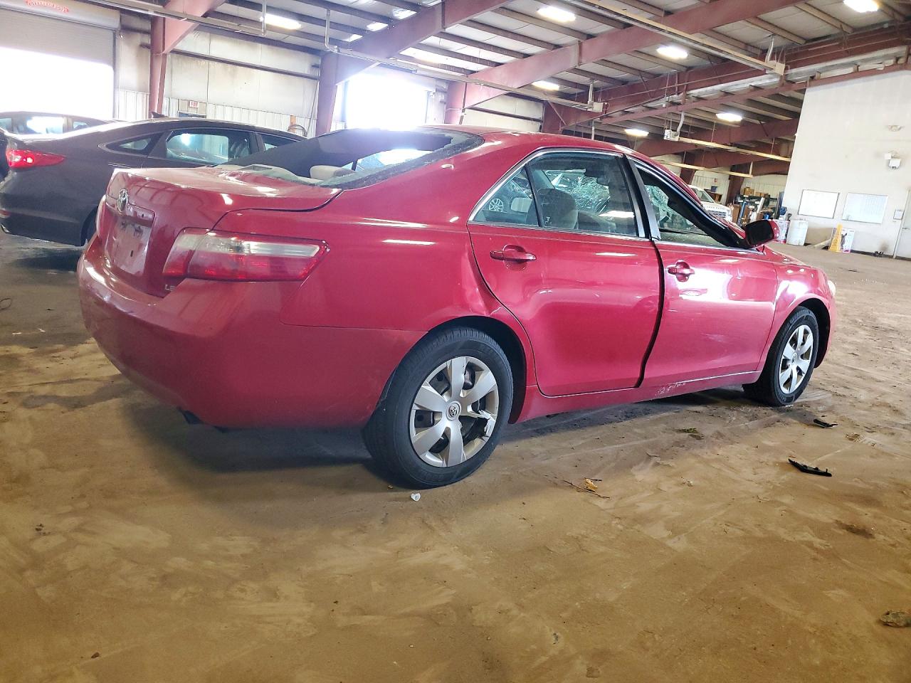 2009 Toyota Camry Le Red vin: 4T4BE46K79R048421