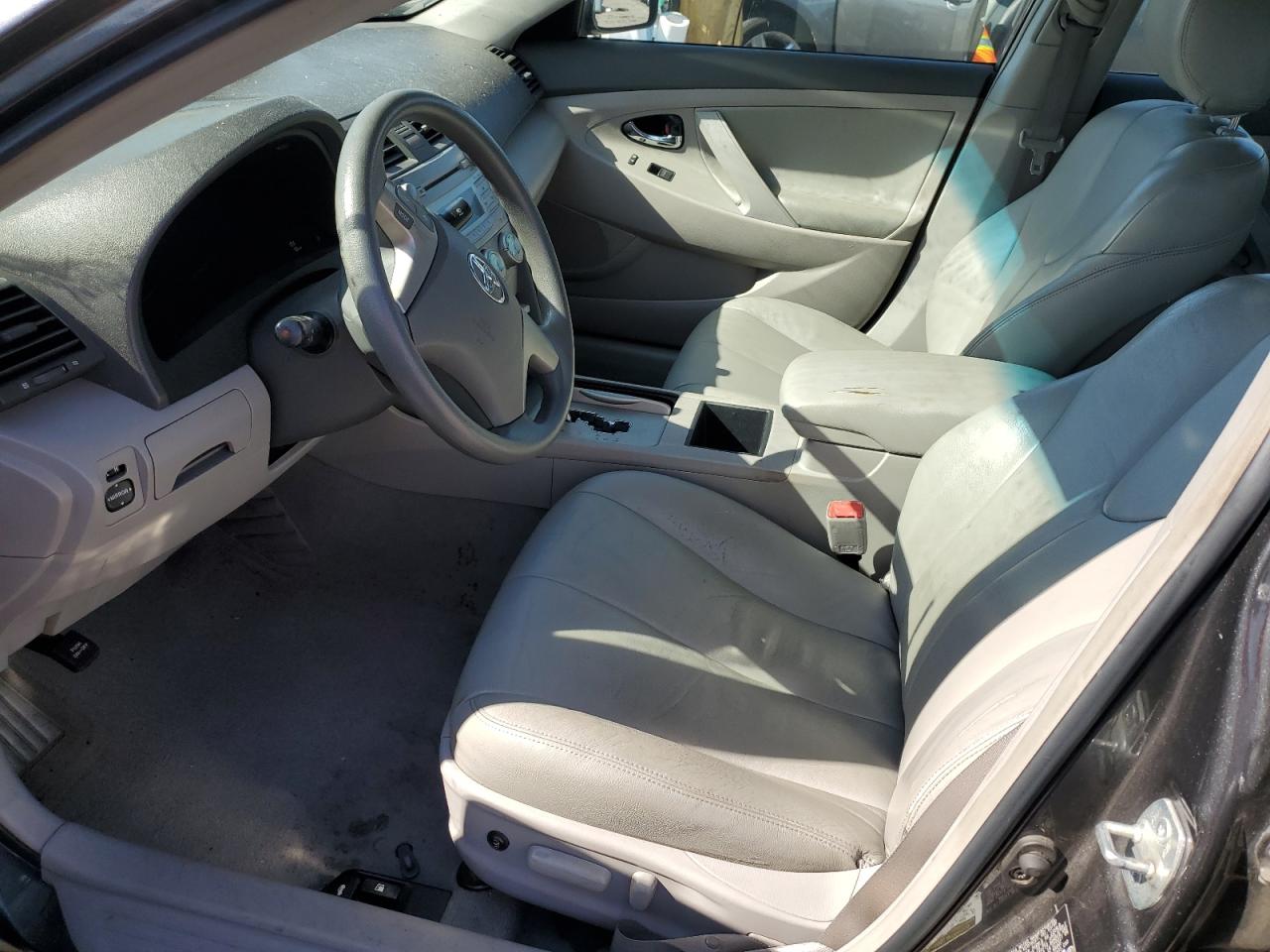 2009 Toyota Camry Base Gray vin: 4T4BE46K79R057510