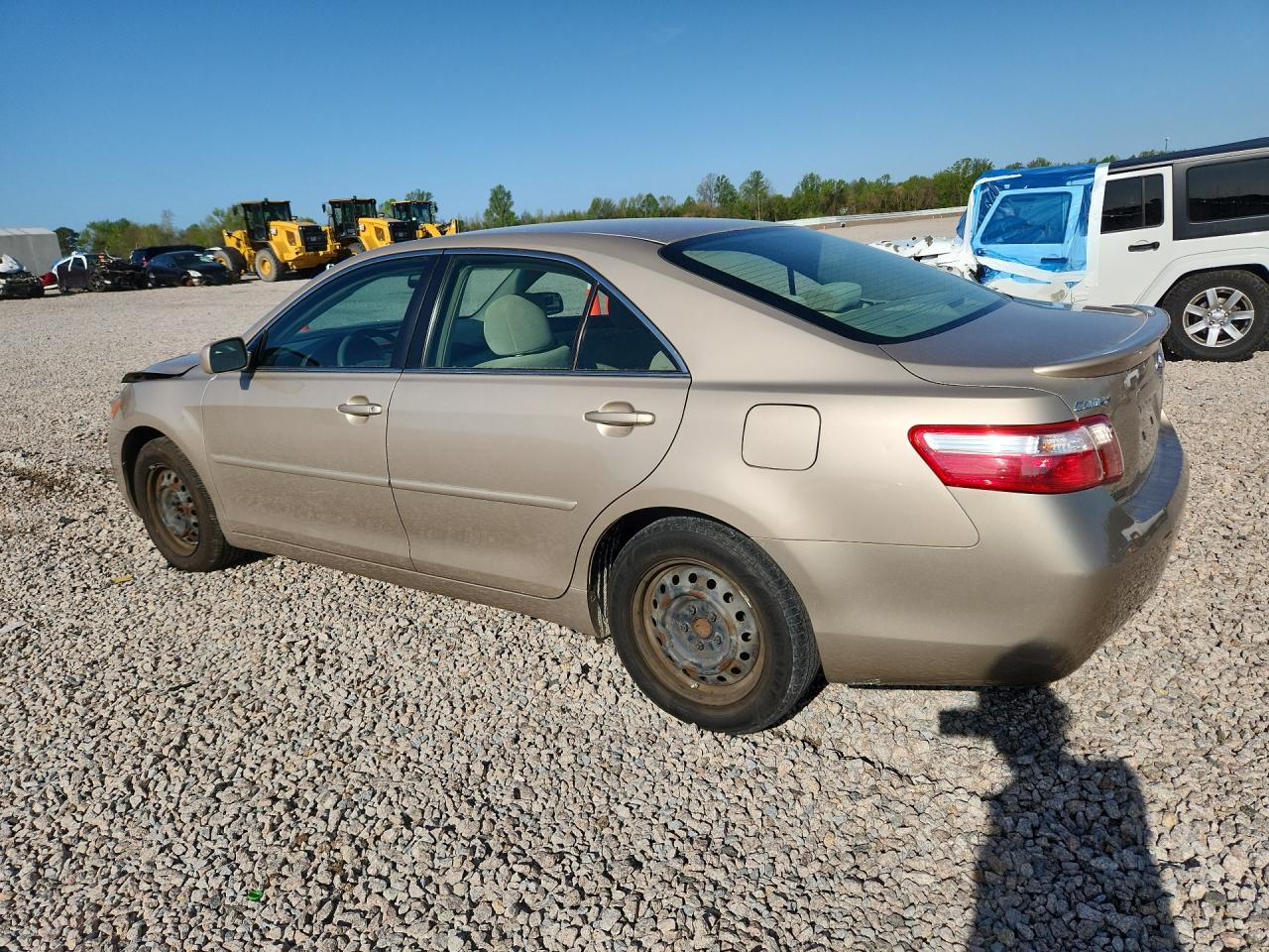 2009 Toyota Camry Le Gold vin: 4T4BE46K79R072590