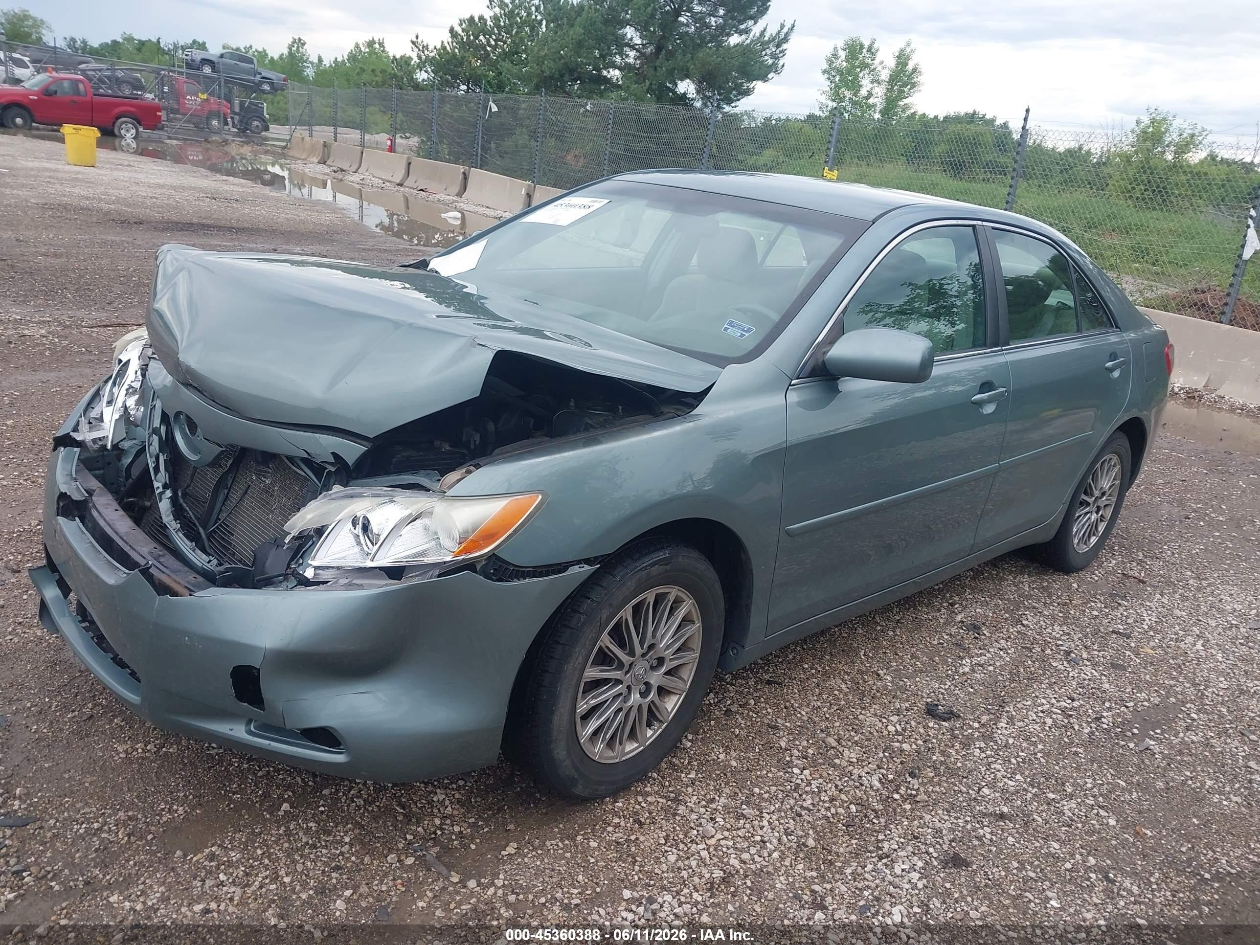 2009 Toyota Camry Le Green vin: 4T4BE46K79R076008