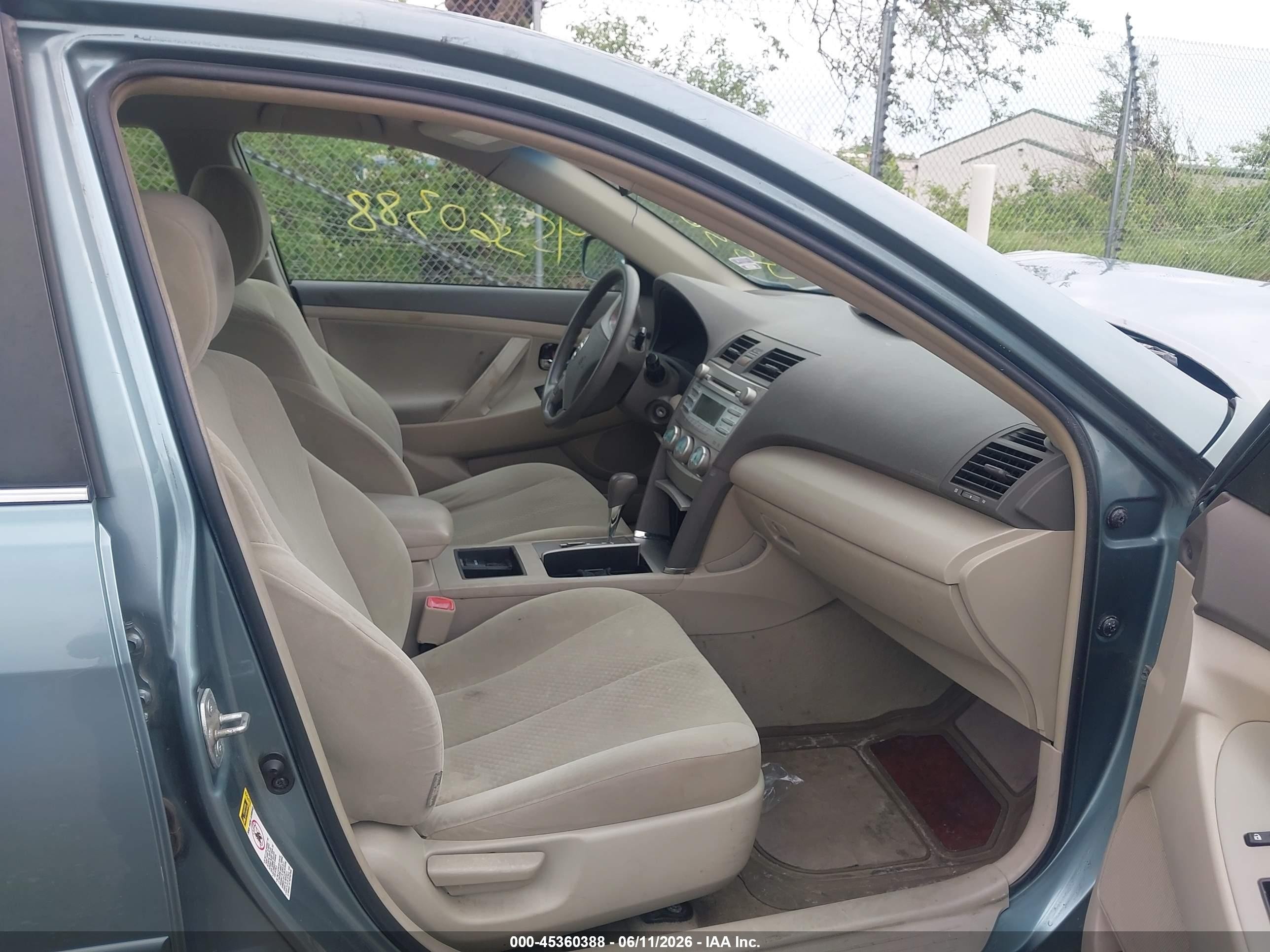 2009 Toyota Camry Le Green vin: 4T4BE46K79R076008