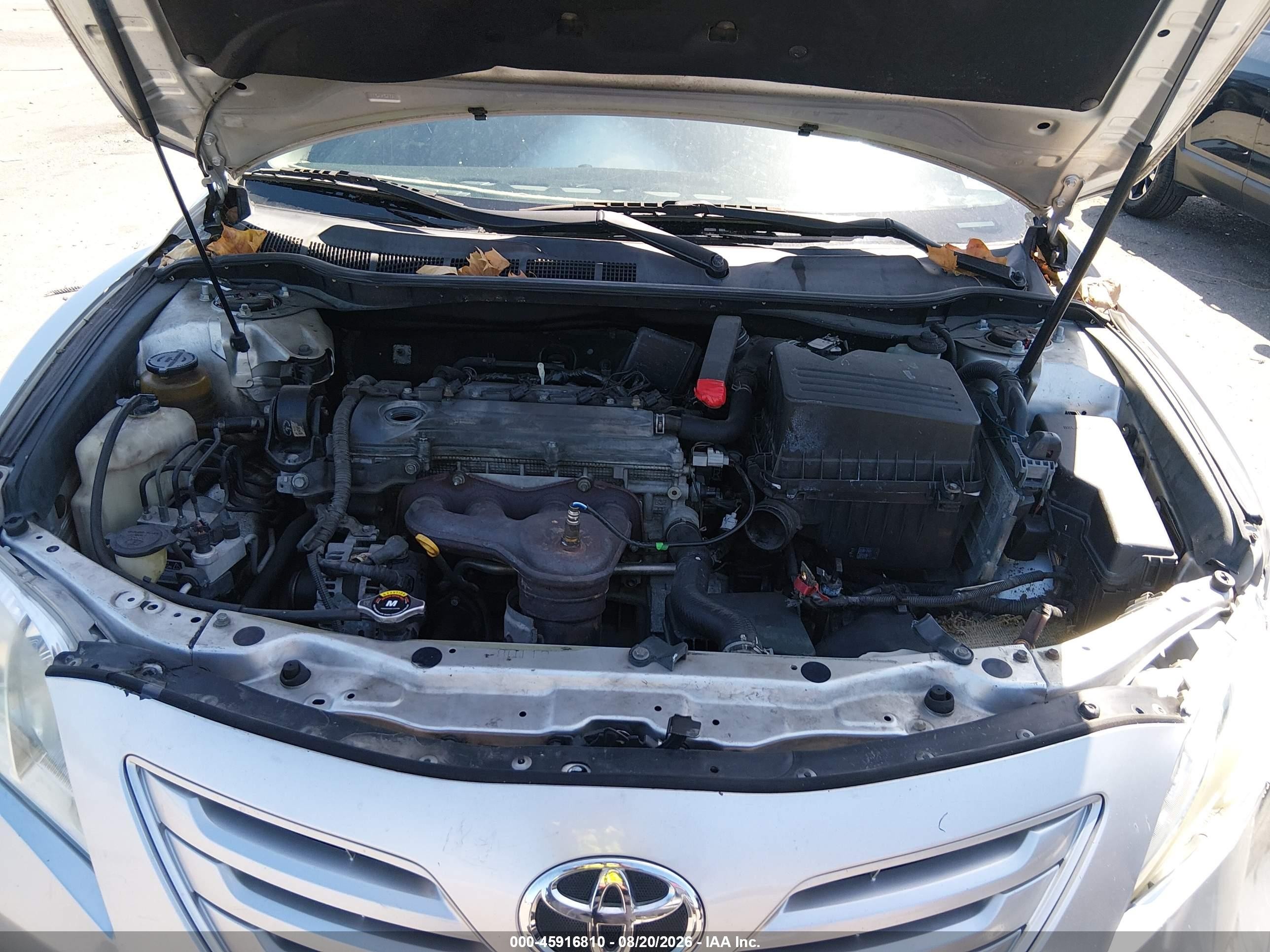 2009 Toyota Camry Le Silver vin: 4T4BE46K79R080978