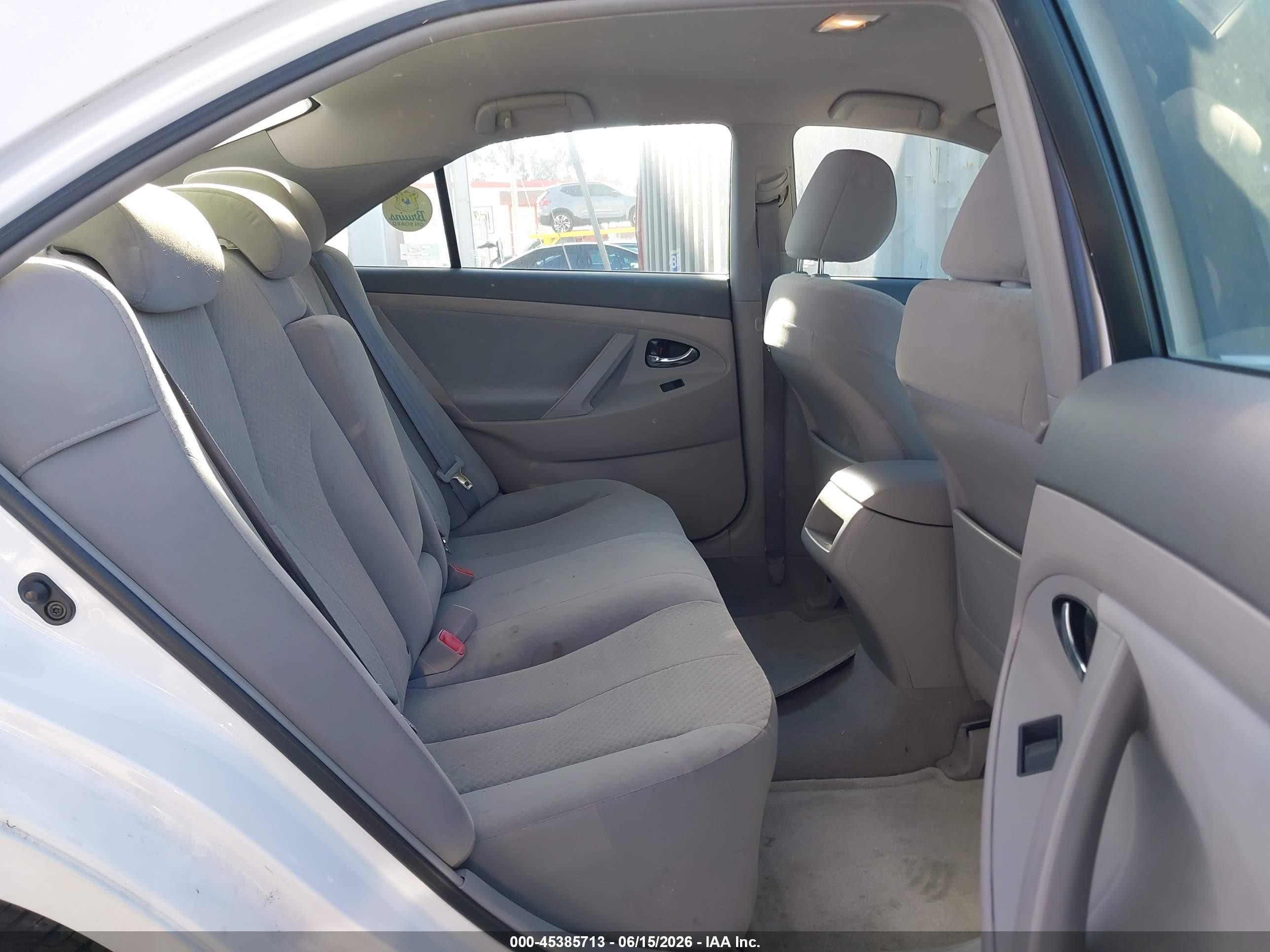 2009 Toyota Camry Le White vin: 4T4BE46K79R085744