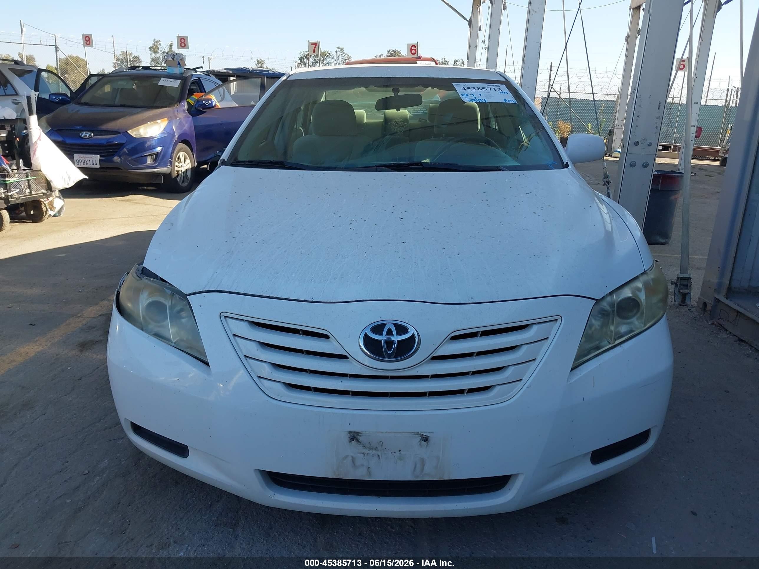 2009 Toyota Camry Le White vin: 4T4BE46K79R085744
