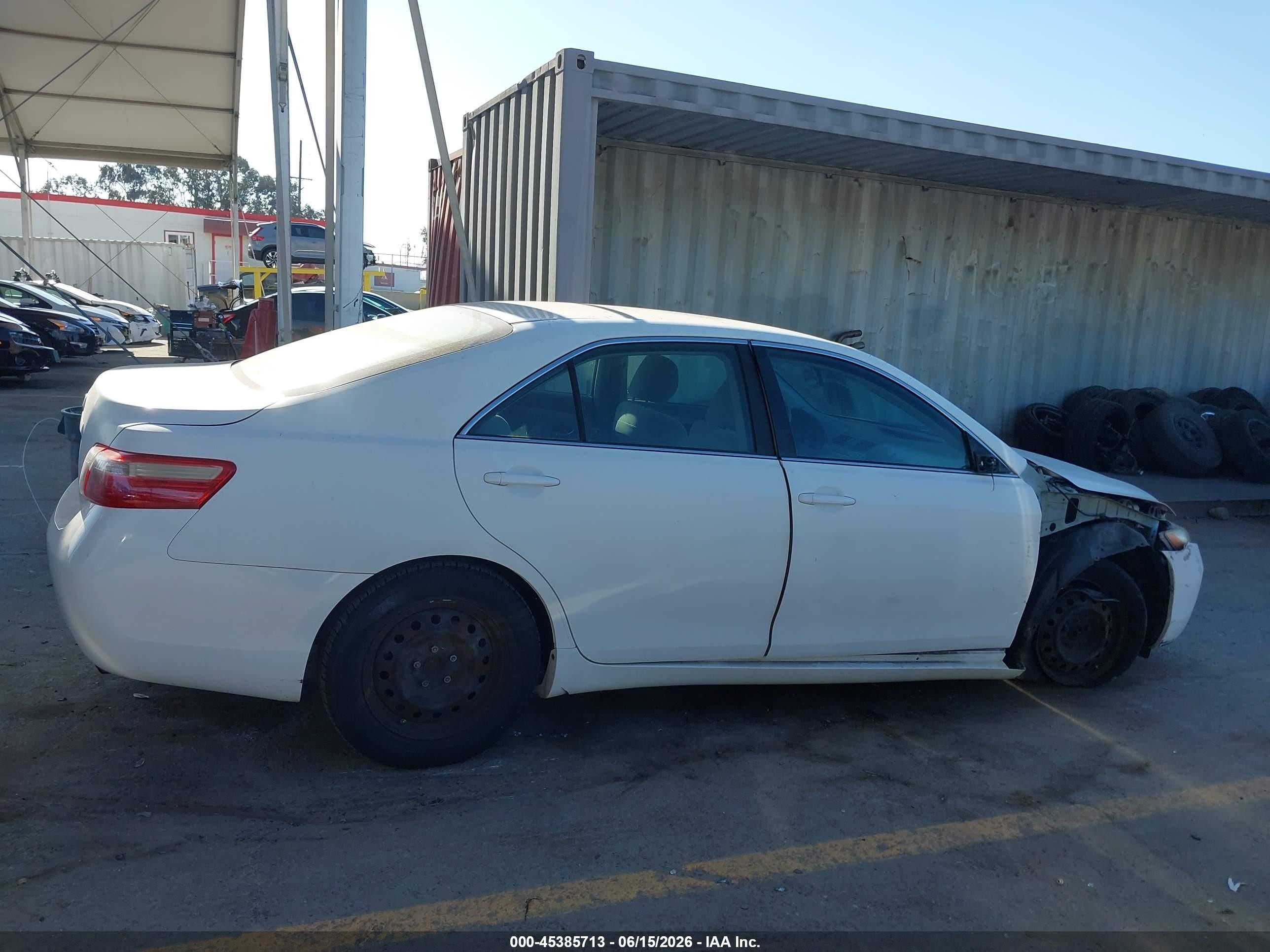 2009 Toyota Camry Le White vin: 4T4BE46K79R085744