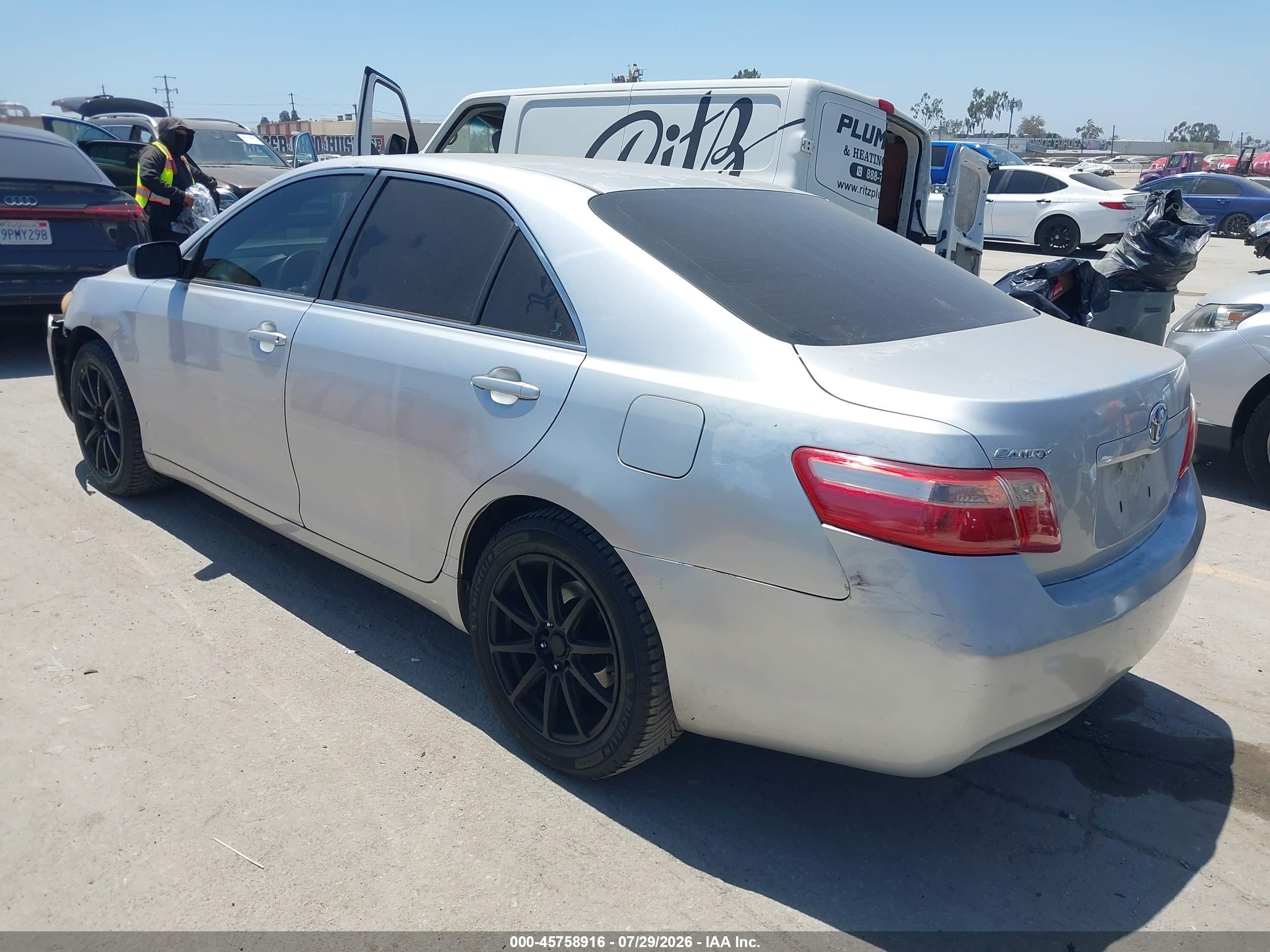 2009 Toyota Camry Le Серебряный vin: 4T4BE46K79R086814