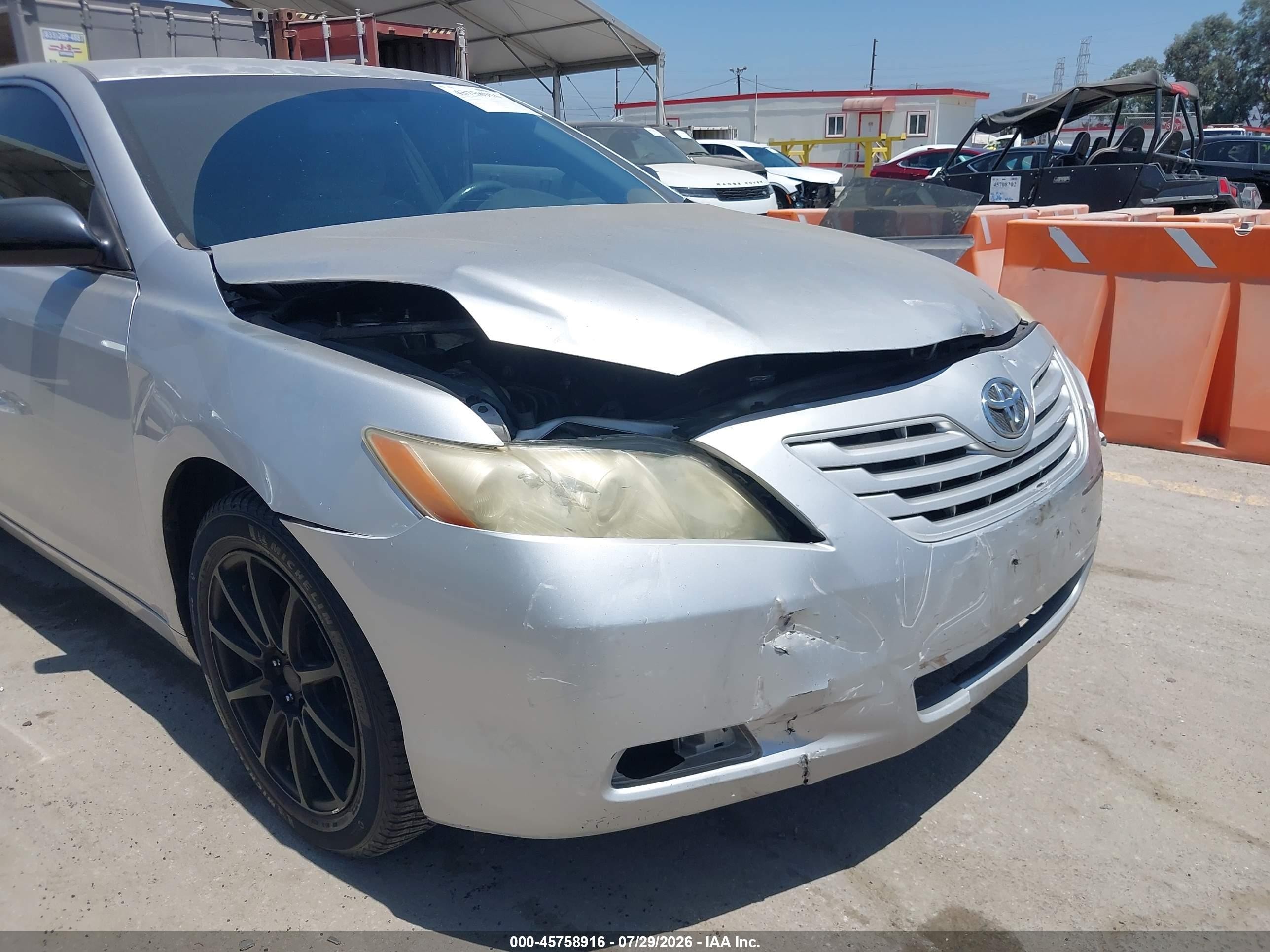 2009 Toyota Camry Le Серебряный vin: 4T4BE46K79R086814