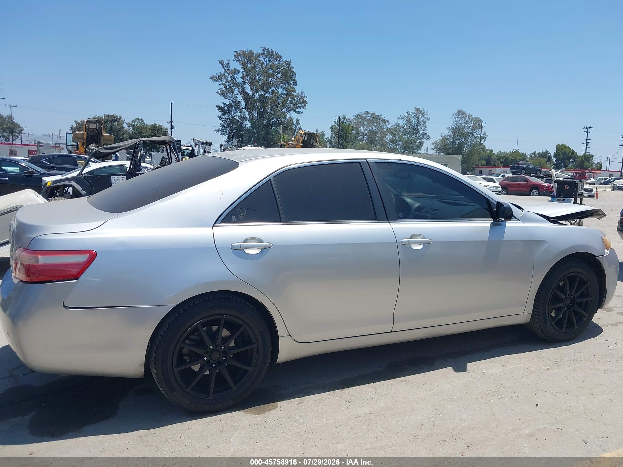 2009 Toyota Camry Le Серебряный vin: 4T4BE46K79R086814