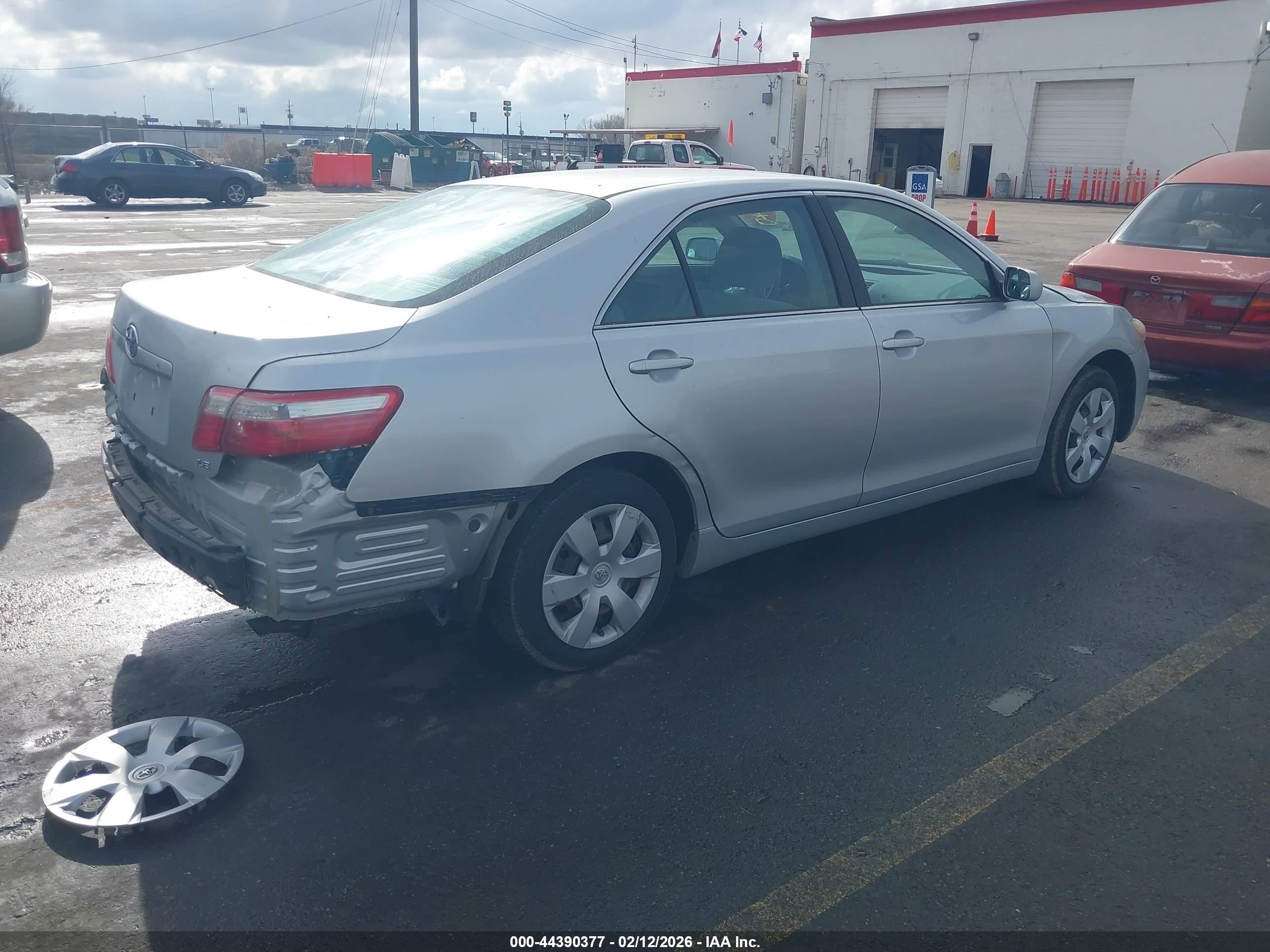 2009 Toyota Camry Le Silver vin: 4T4BE46K79R111999