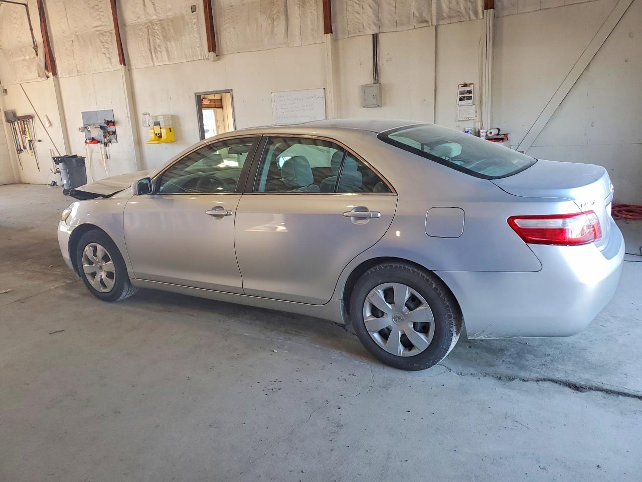 2009 Toyota Camry Le Silver vin: 4T4BE46K79R119844