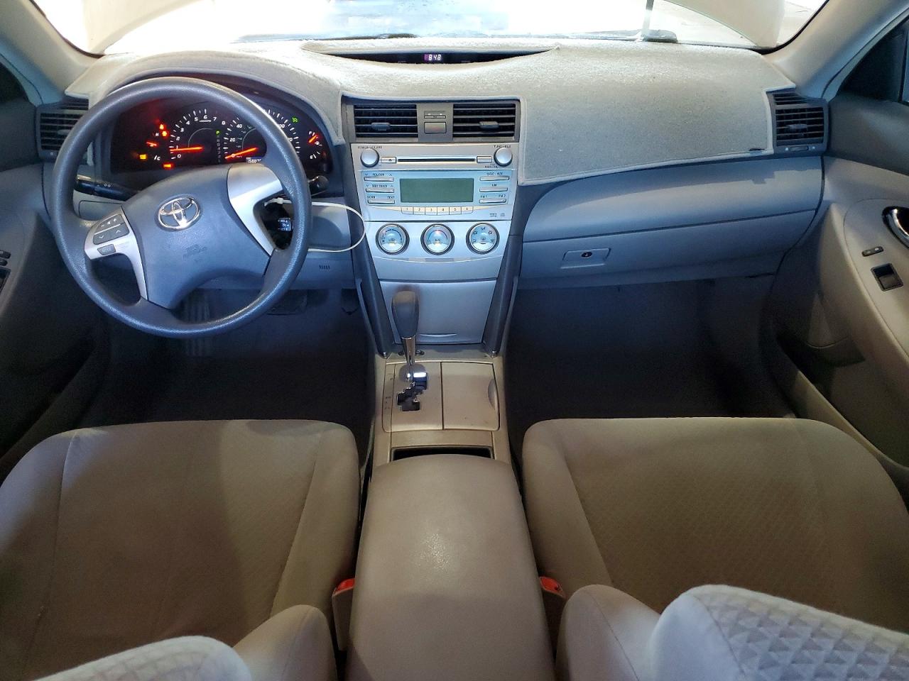 2009 Toyota Camry Le Silver vin: 4T4BE46K79R119844