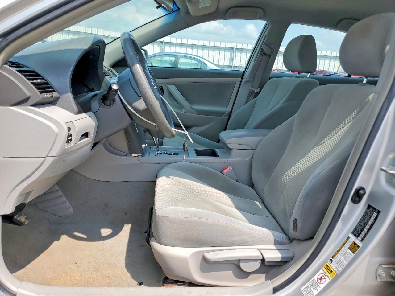2009 Toyota Camry Base Silver vin: 4T4BE46K79R120525