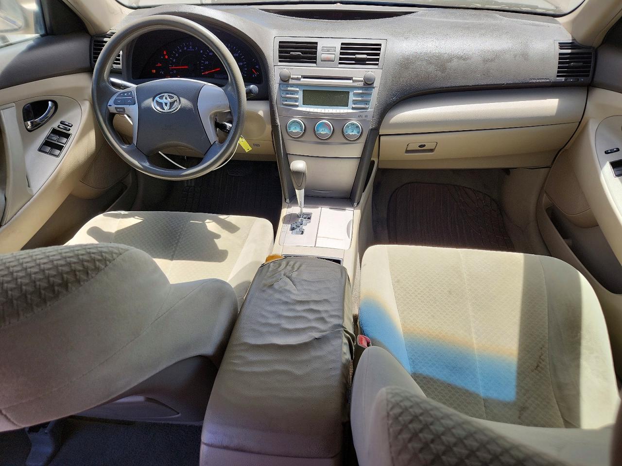 2009 Toyota Camry Le Tan vin: 4T4BE46K79R120847