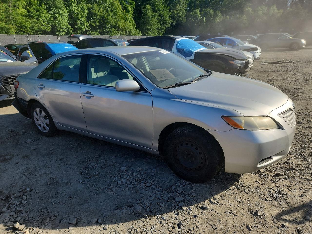 2009 Toyota Camry Le Silver vin: 4T4BE46K79R124087