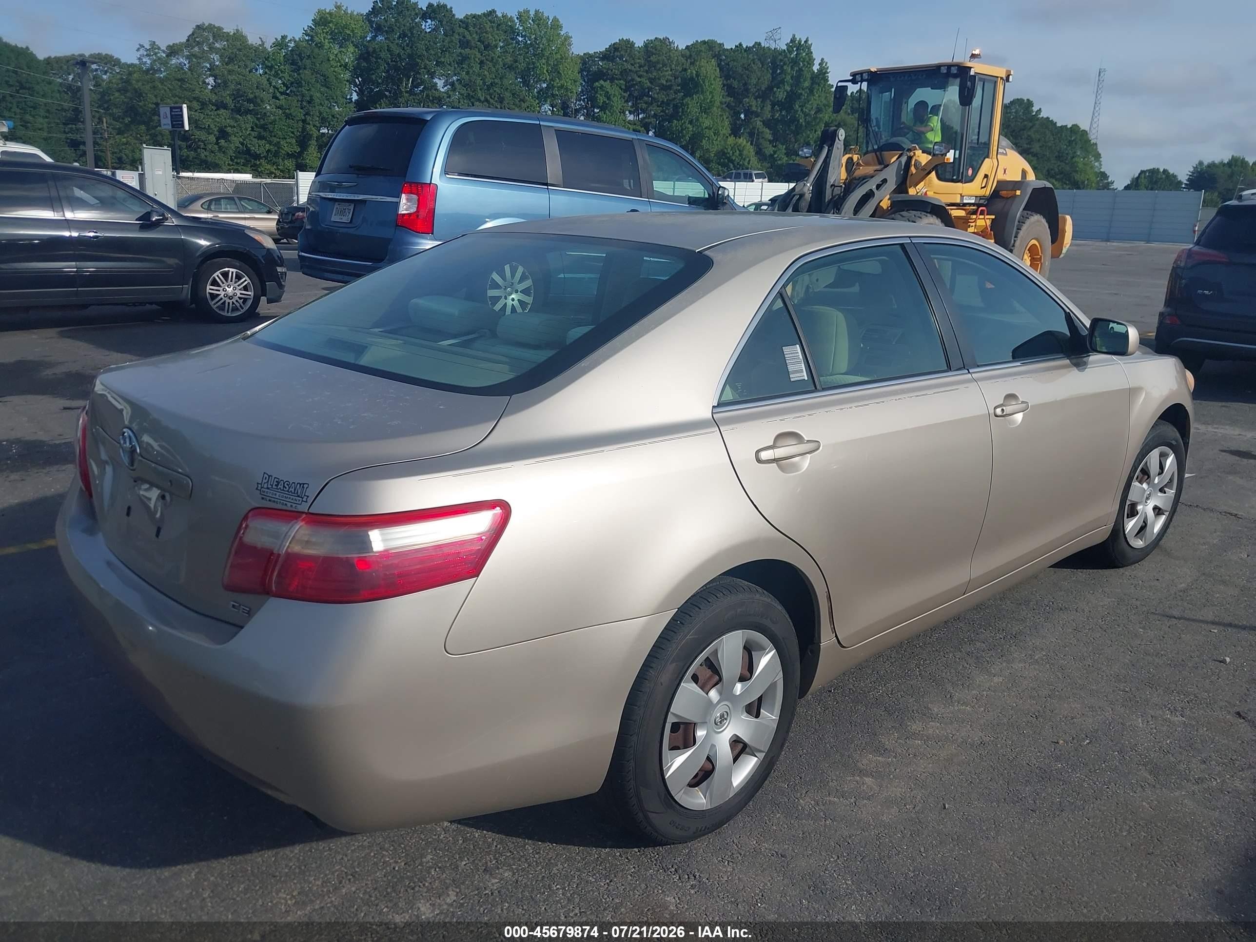2007 Toyota Camry Ce Gold vin: 4T4BE46K87R009205