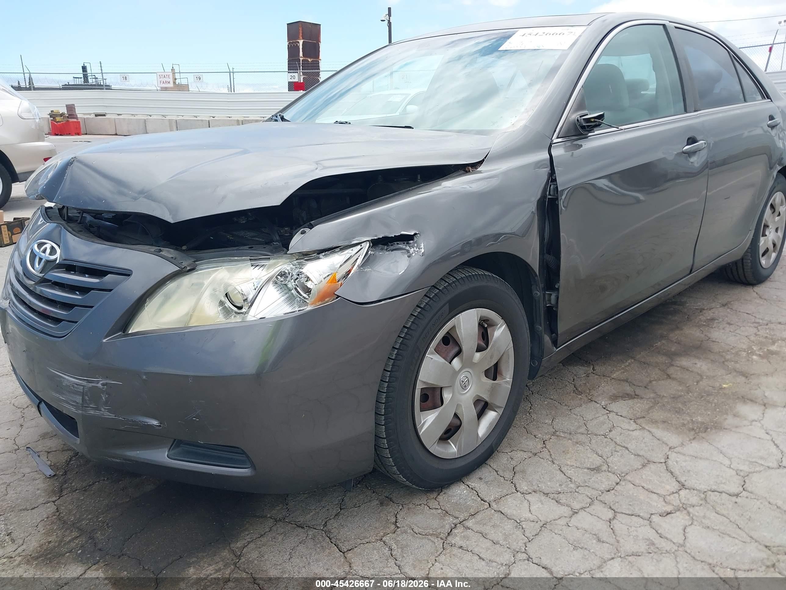 2008 Toyota Camry Le Серый vin: 4T4BE46K88R011991